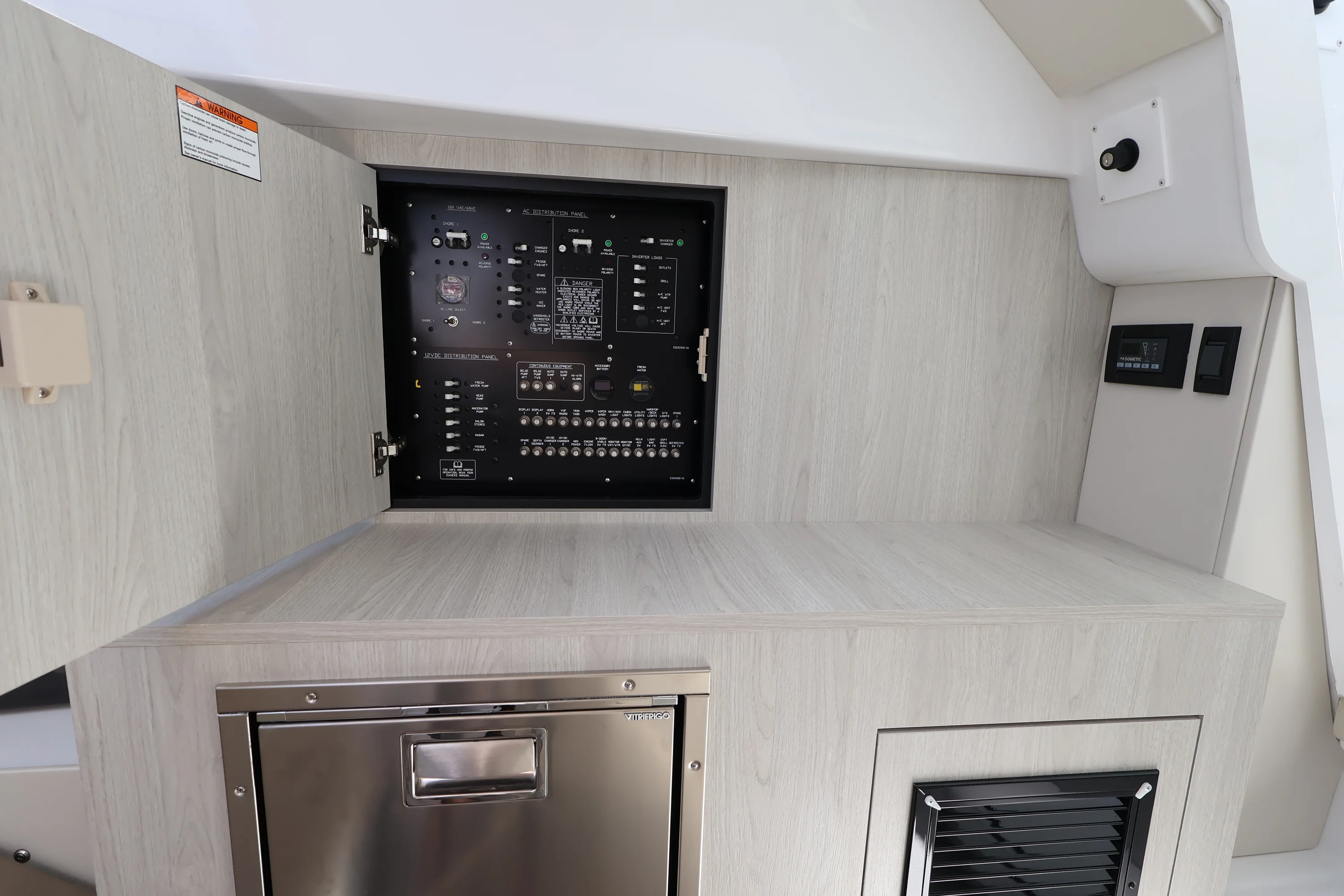 2026 Cruisers Yachts 38 VTR Image Thumbnail #40