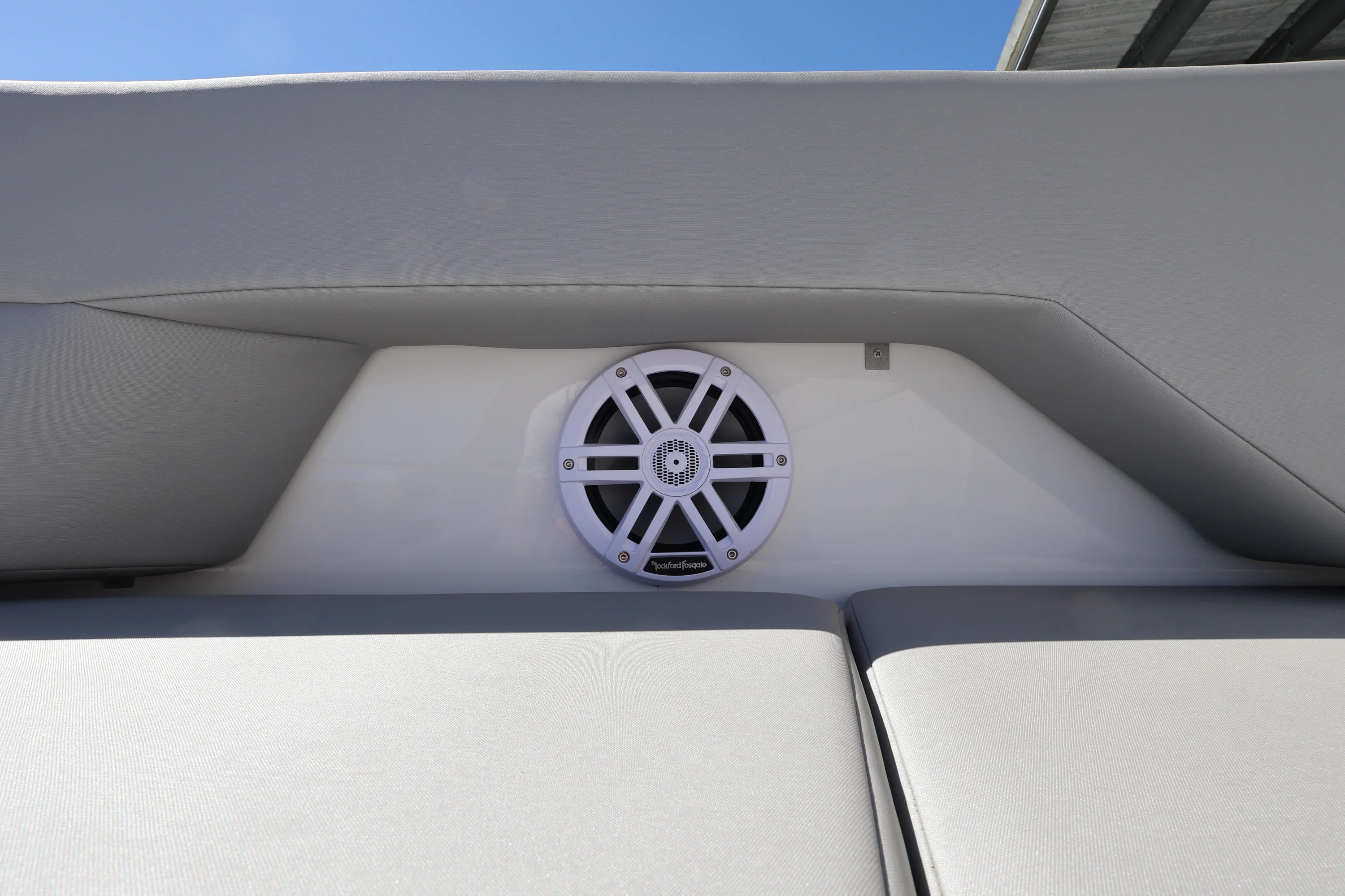 2026 Cruisers Yachts 38 VTR Image Thumbnail #51