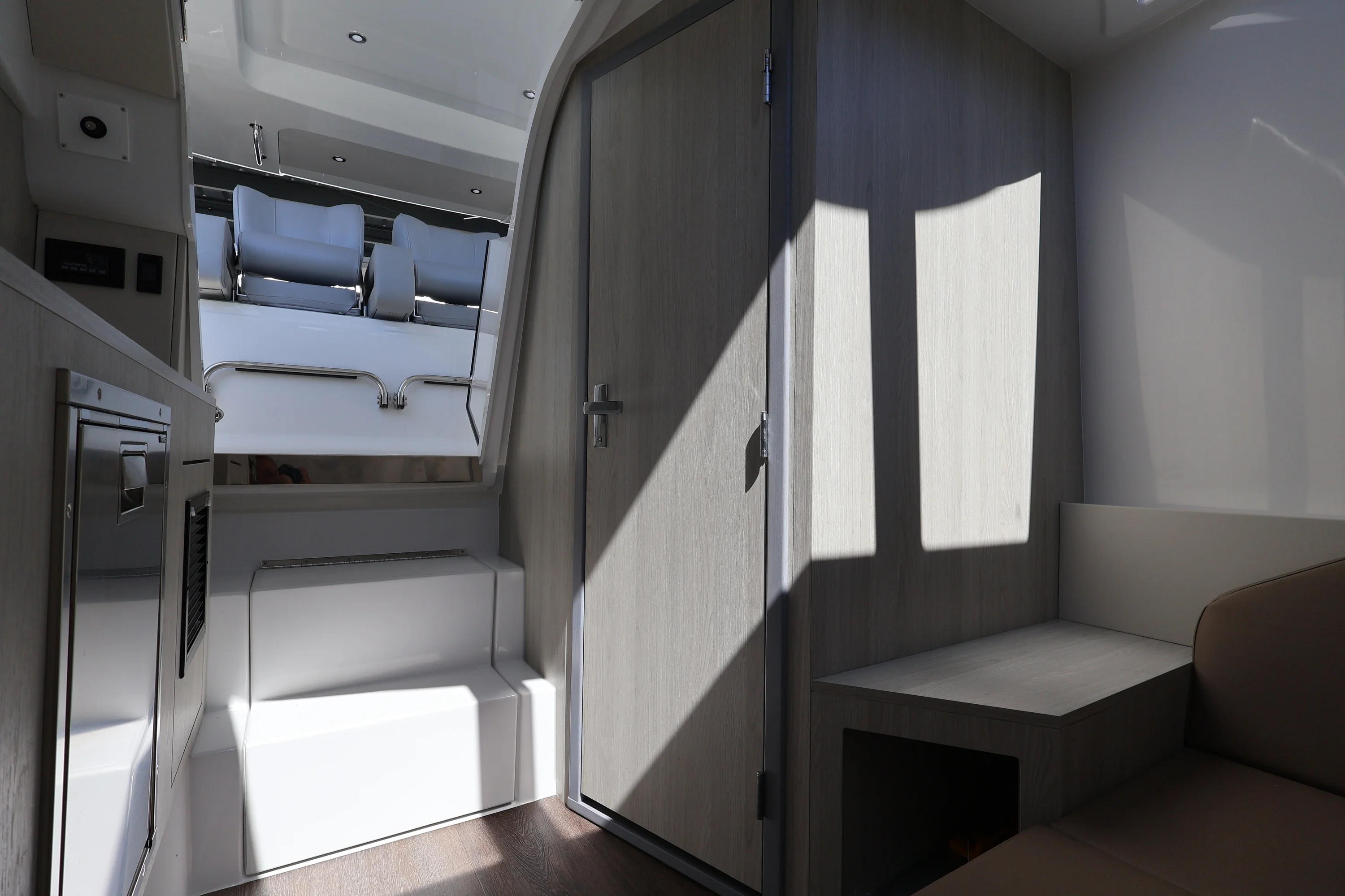 2026 Cruisers Yachts 38 VTR Image Thumbnail #41