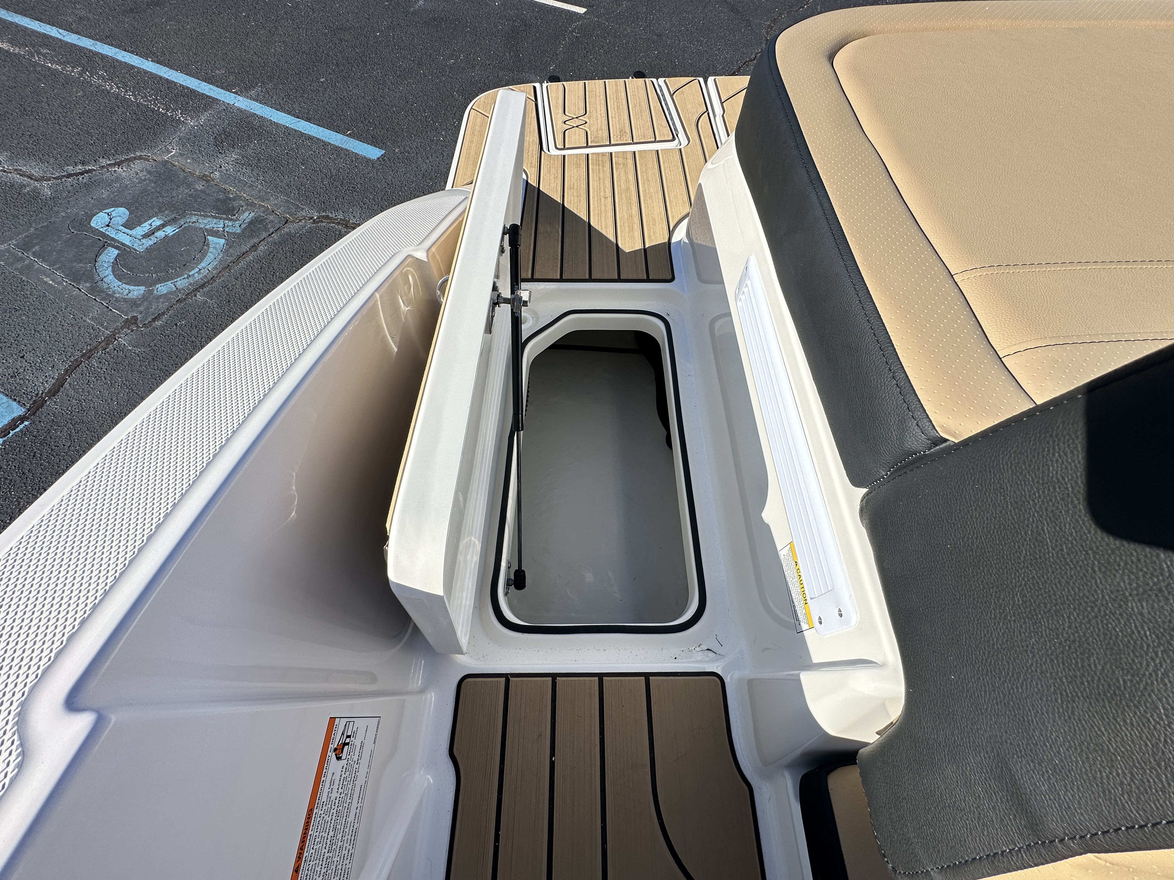 2026 Sea Ray SPX 210 Image Thumbnail #22