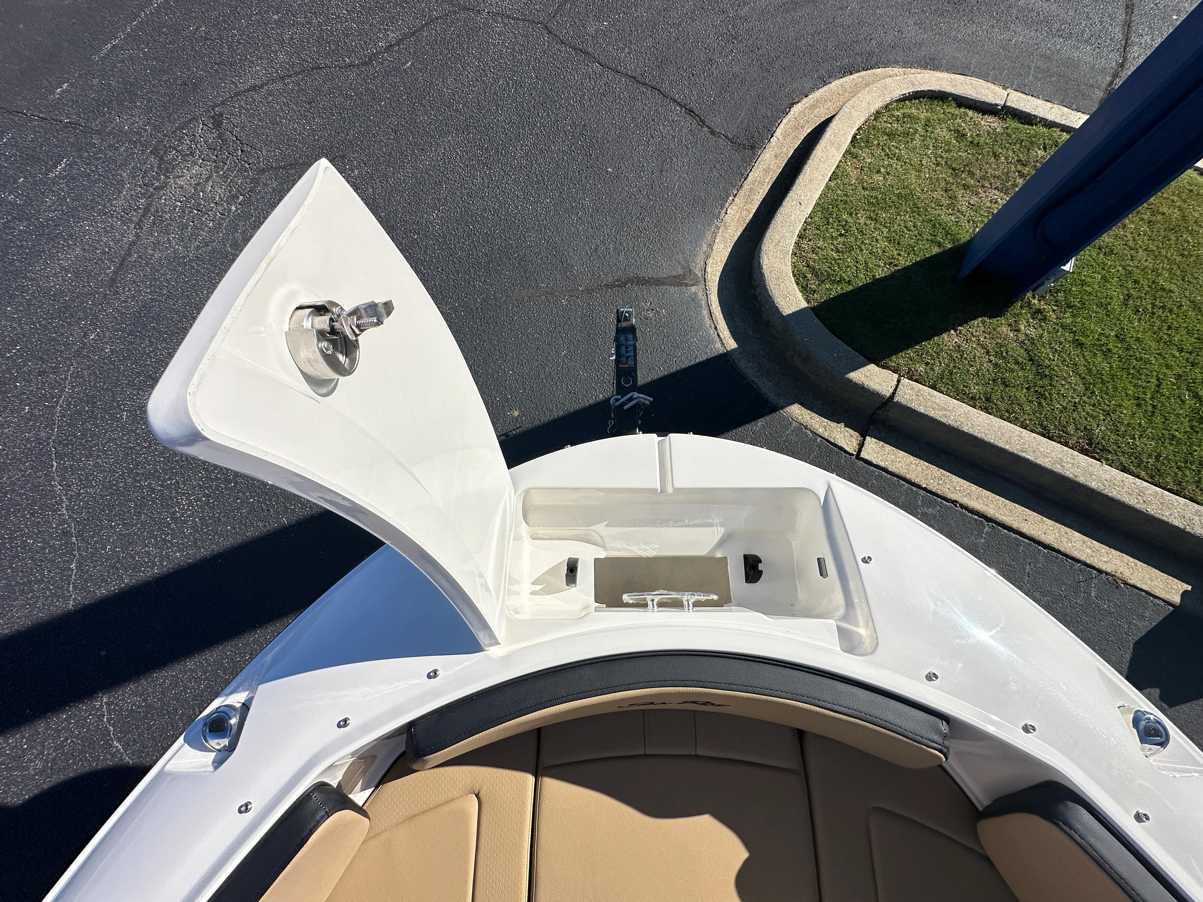 2026 Sea Ray SPX 210 Image Thumbnail #18