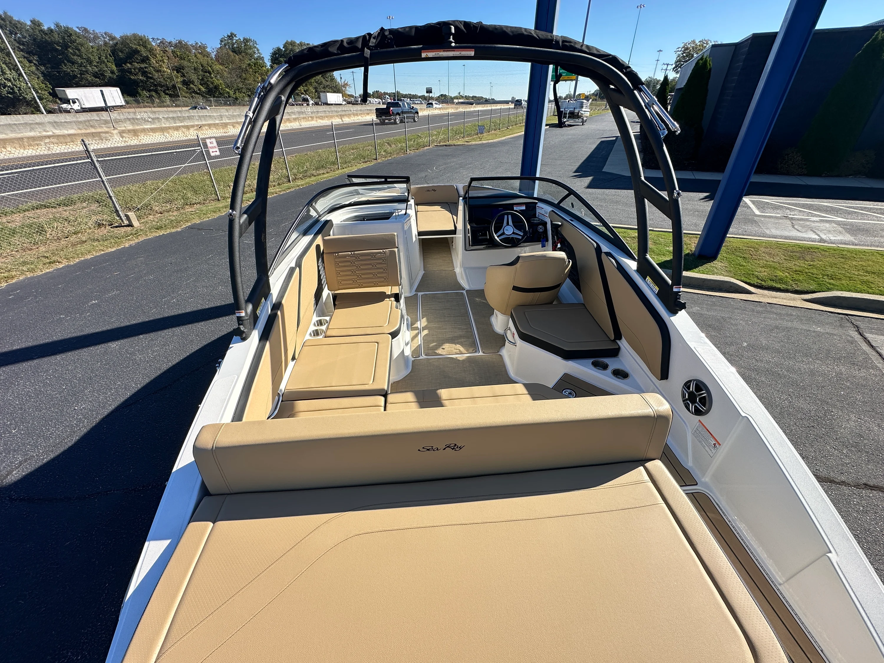 2026 Sea Ray SPX 210 Image Thumbnail #6