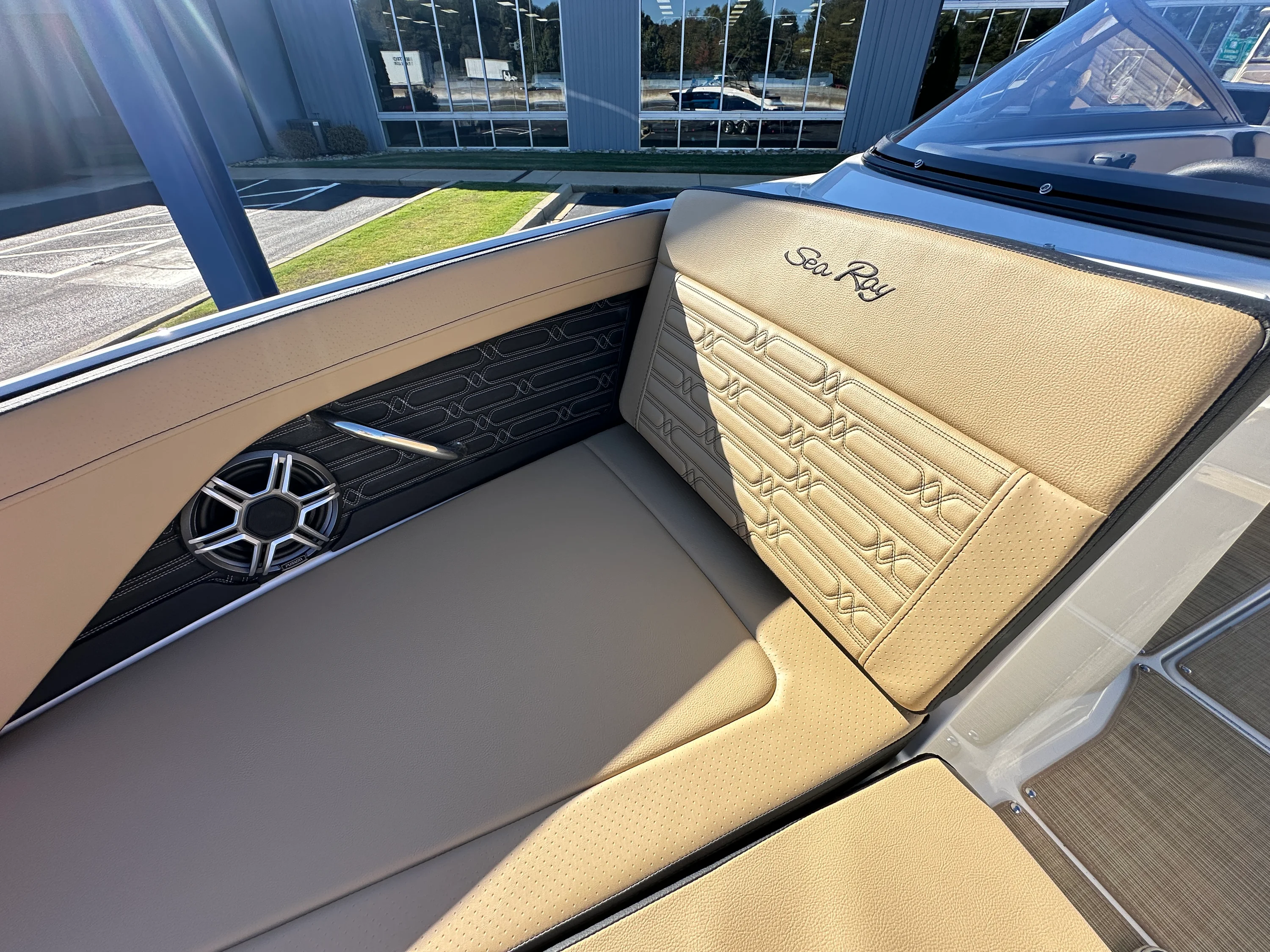 2026 Sea Ray SPX 210 Image Thumbnail #16