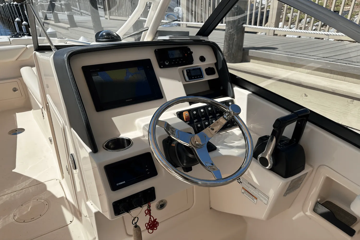 2016 Grady-White Freedom 275 Image Thumbnail #18