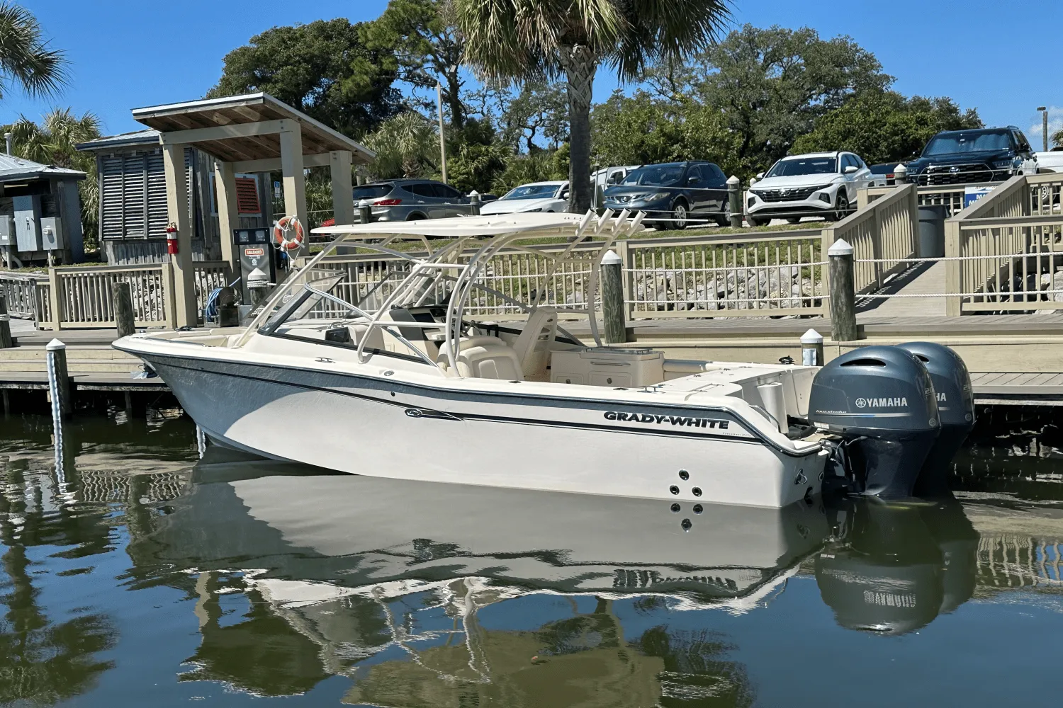 2016 Grady-White Freedom 275 Image Thumbnail #2