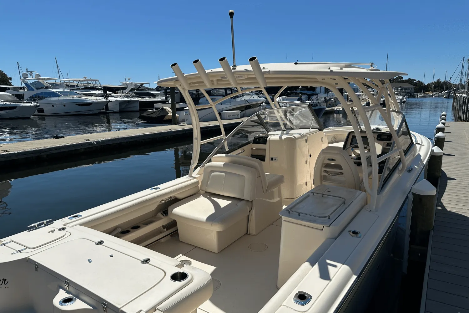 2016 Grady-White Freedom 275 Image Thumbnail #6