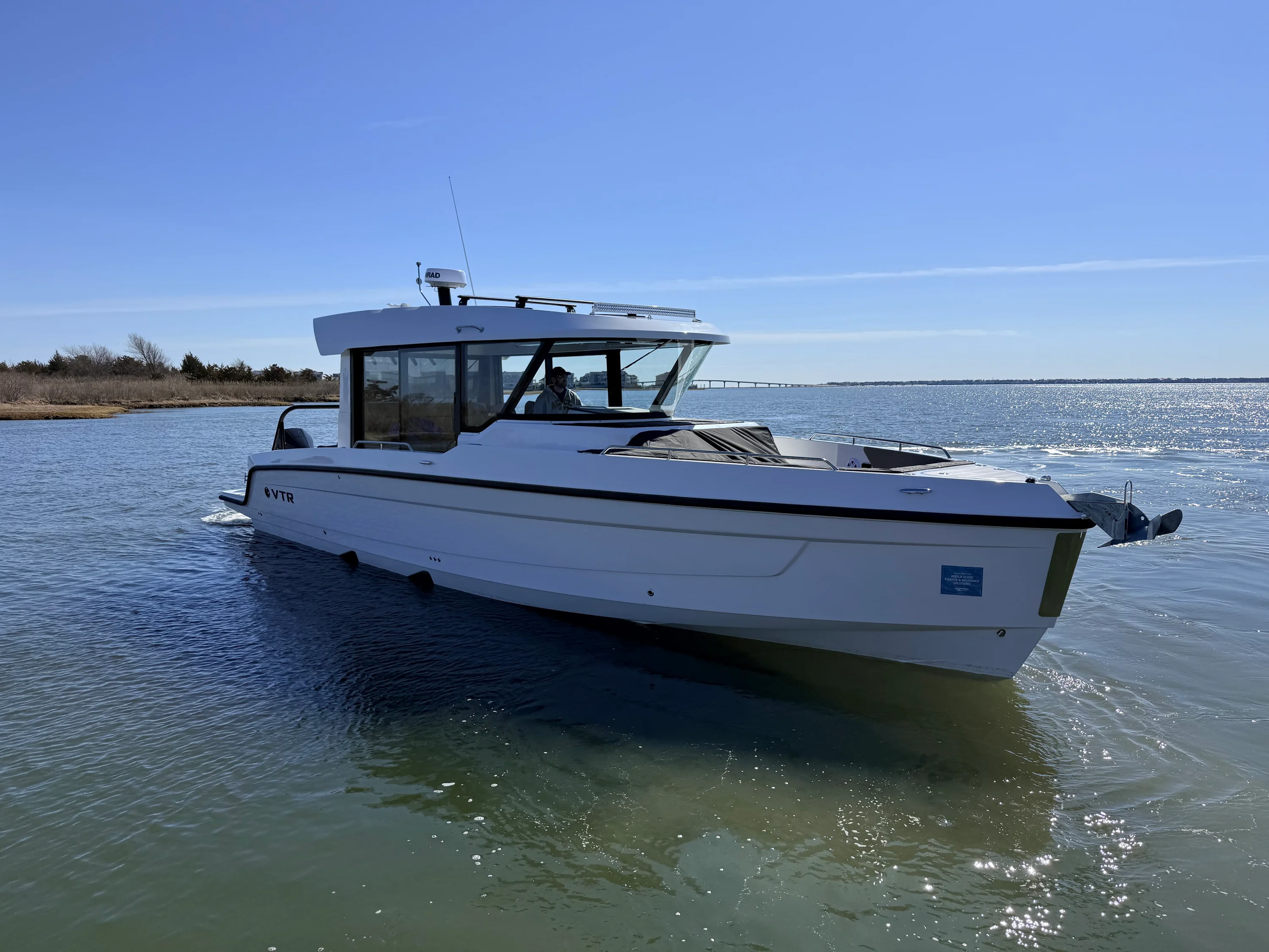 2026 Cruisers Yachts 38 VTR EC Image Thumbnail #4