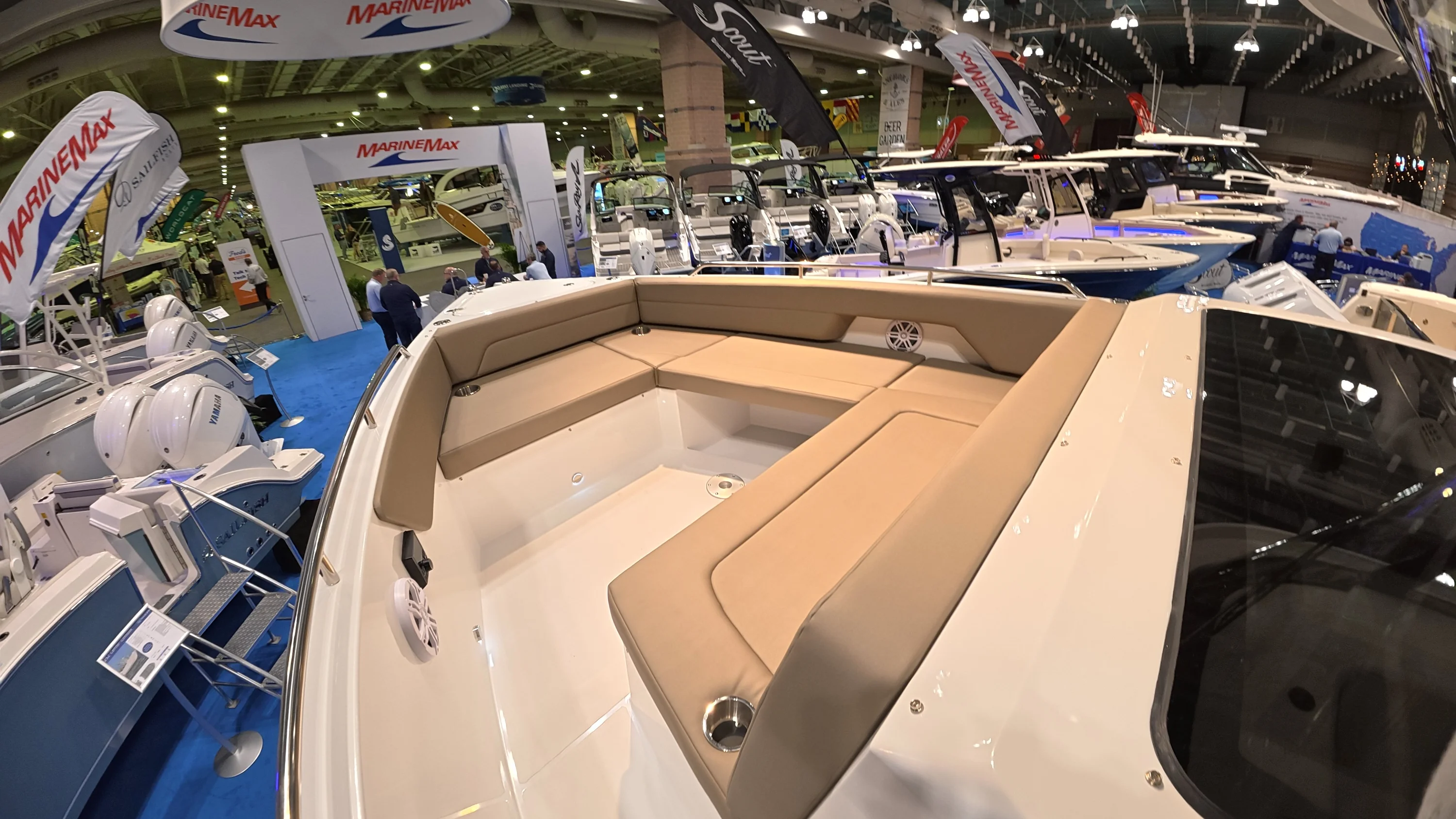 2026 Cruisers Yachts 38 VTR EC Image Thumbnail #24