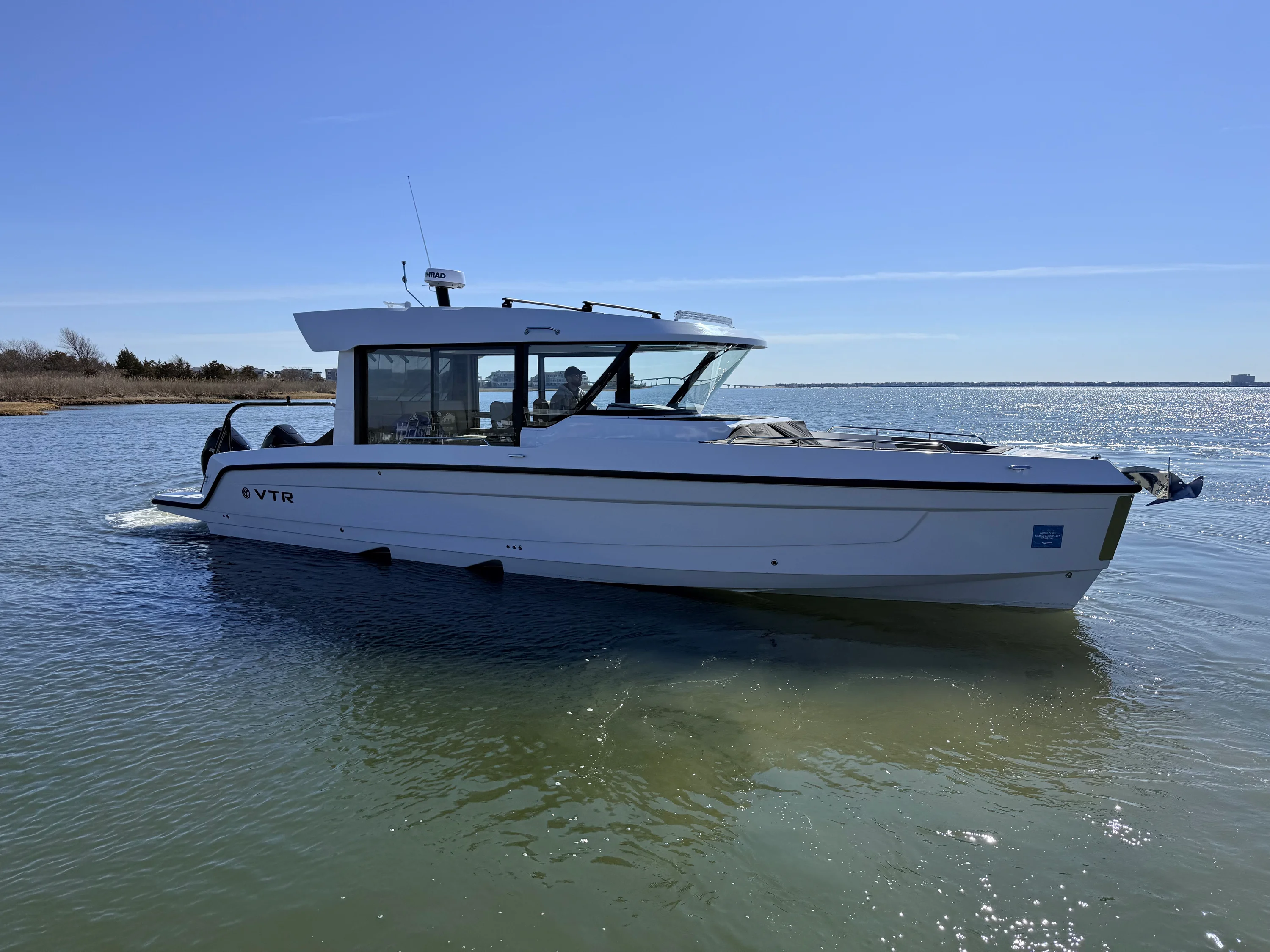 2026 Cruisers Yachts 38 VTR EC Image Thumbnail #5