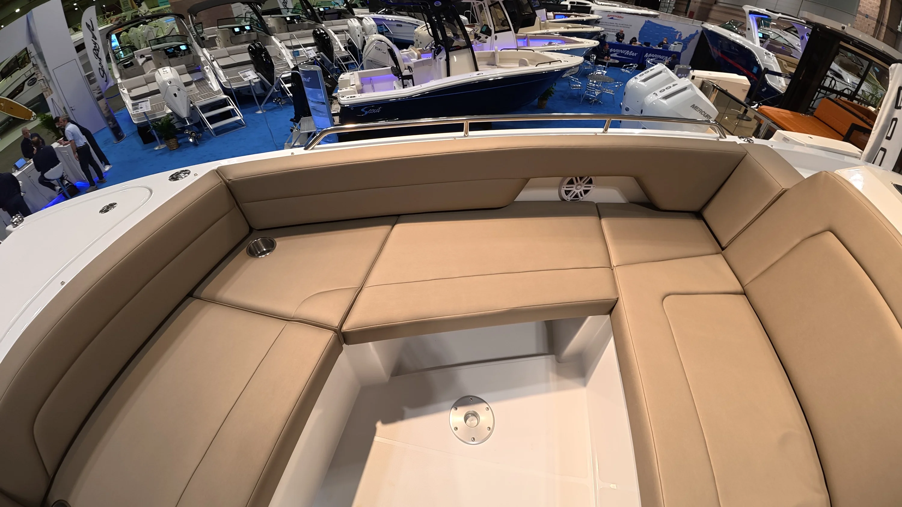 2026 Cruisers Yachts 38 VTR EC Image Thumbnail #27