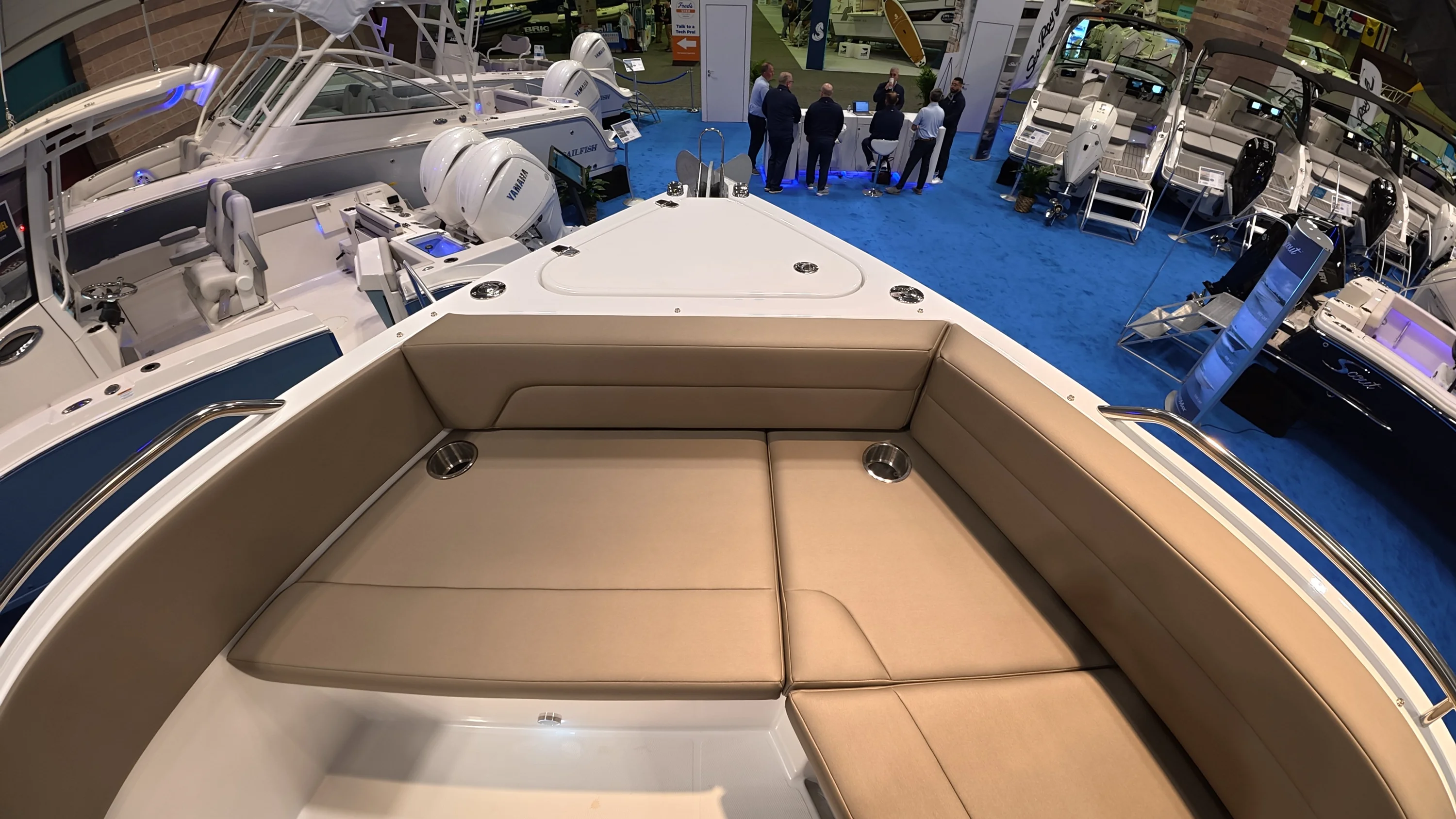 2026 Cruisers Yachts 38 VTR EC Image Thumbnail #26