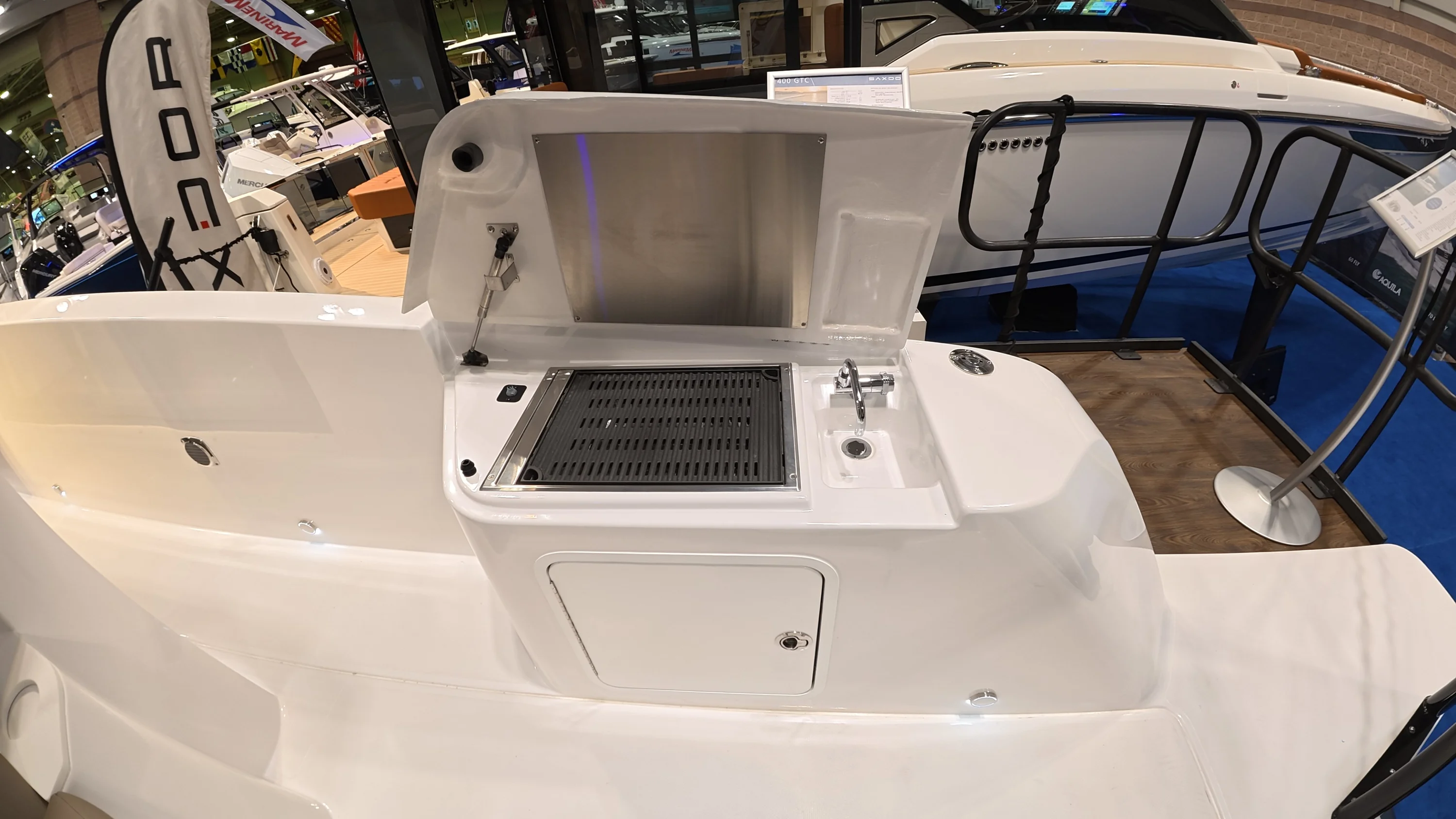 2026 Cruisers Yachts 38 VTR EC Image Thumbnail #6