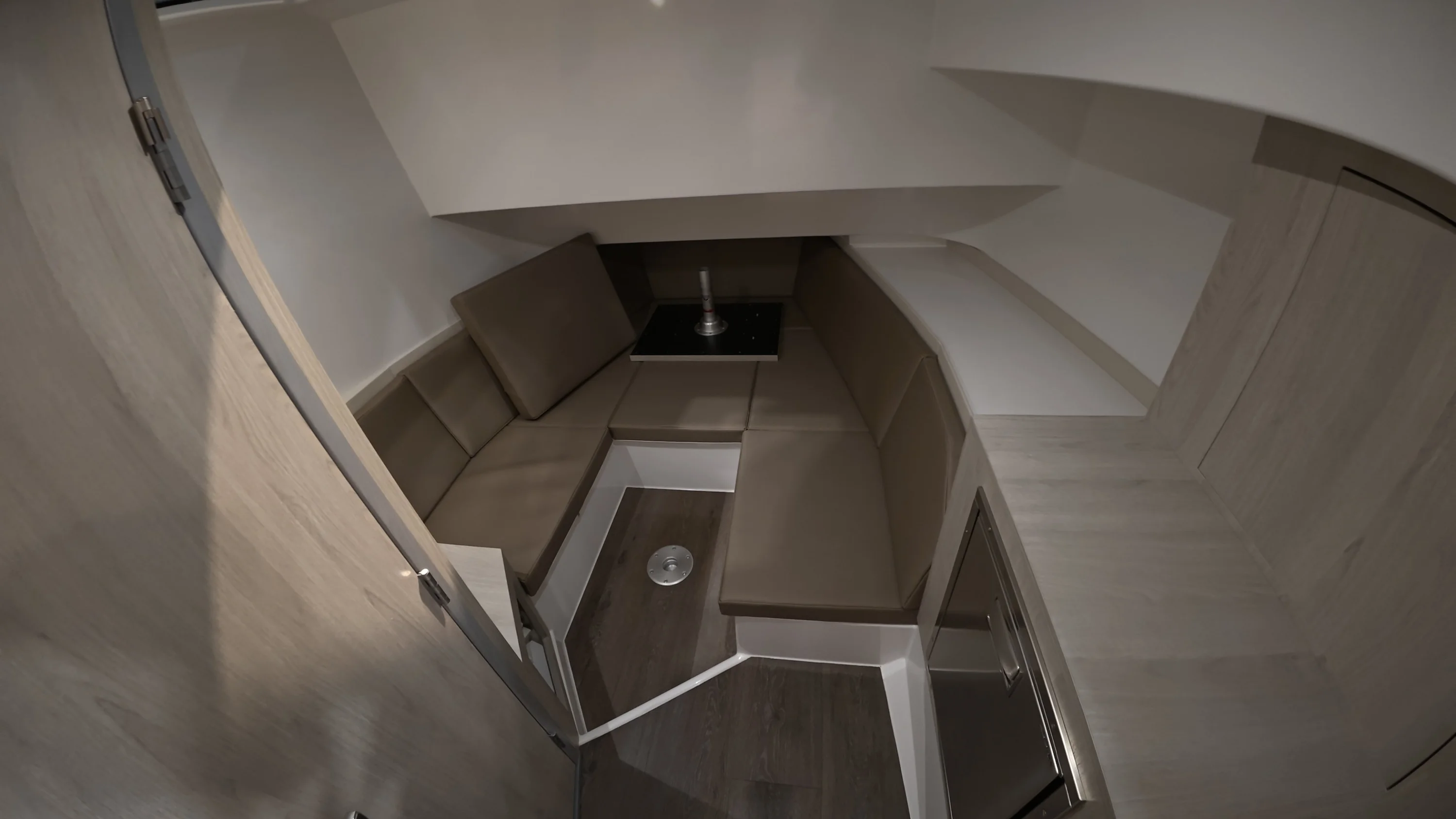 2026 Cruisers Yachts 38 VTR EC Image Thumbnail #19