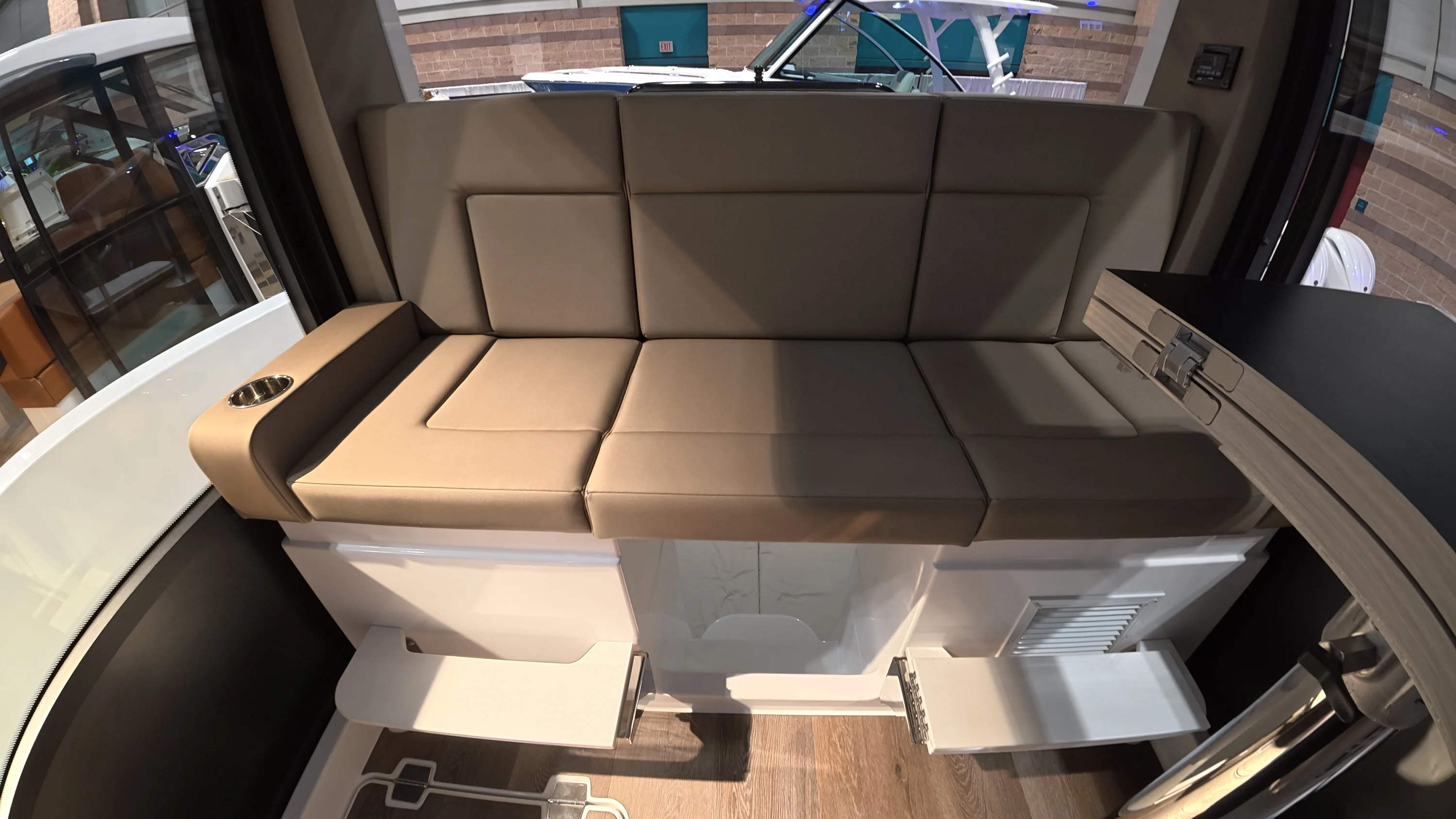 2026 Cruisers Yachts 38 VTR EC Image Thumbnail #11