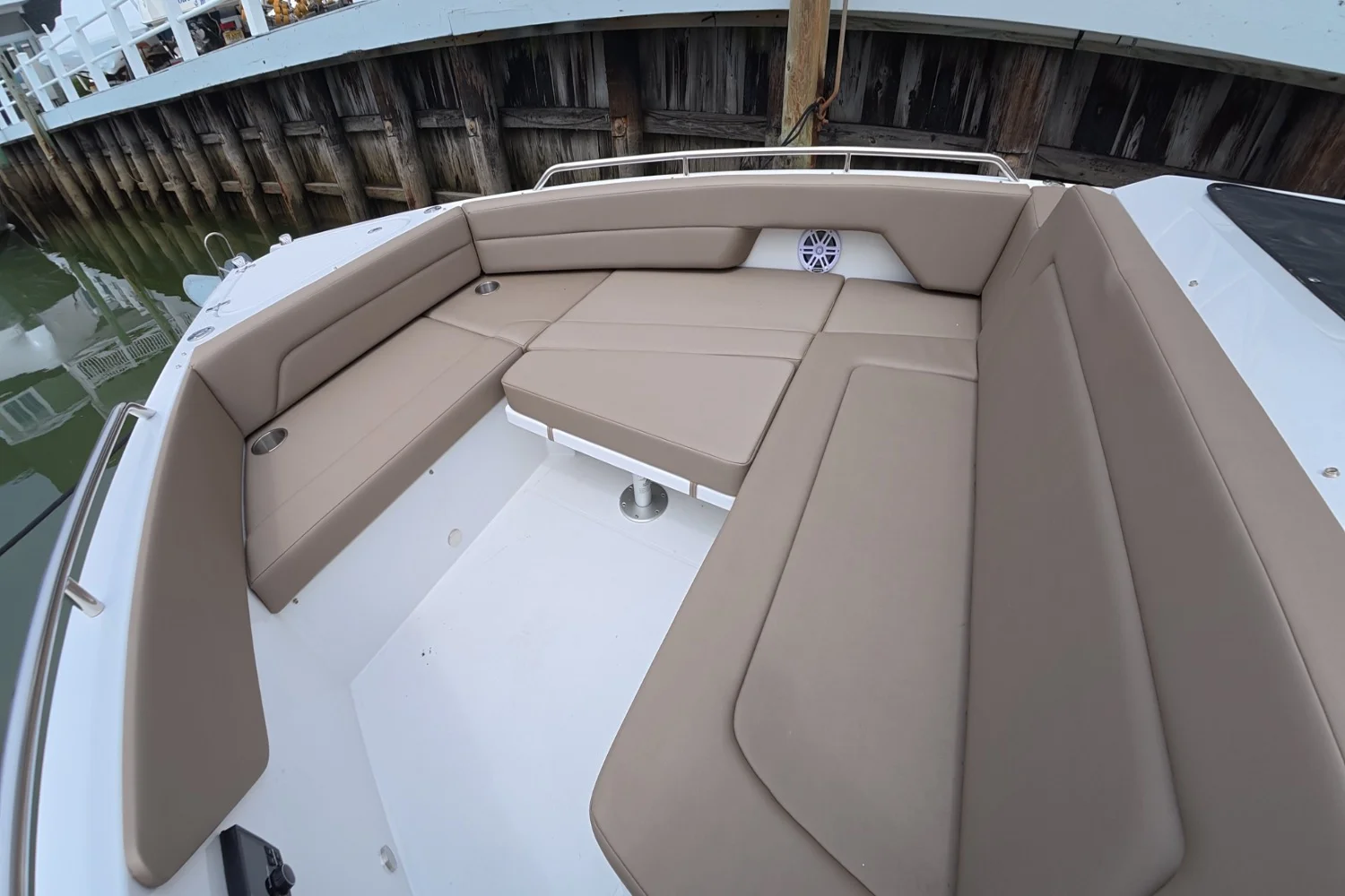 2026 Cruisers Yachts 38 VTR EC Image Thumbnail #60