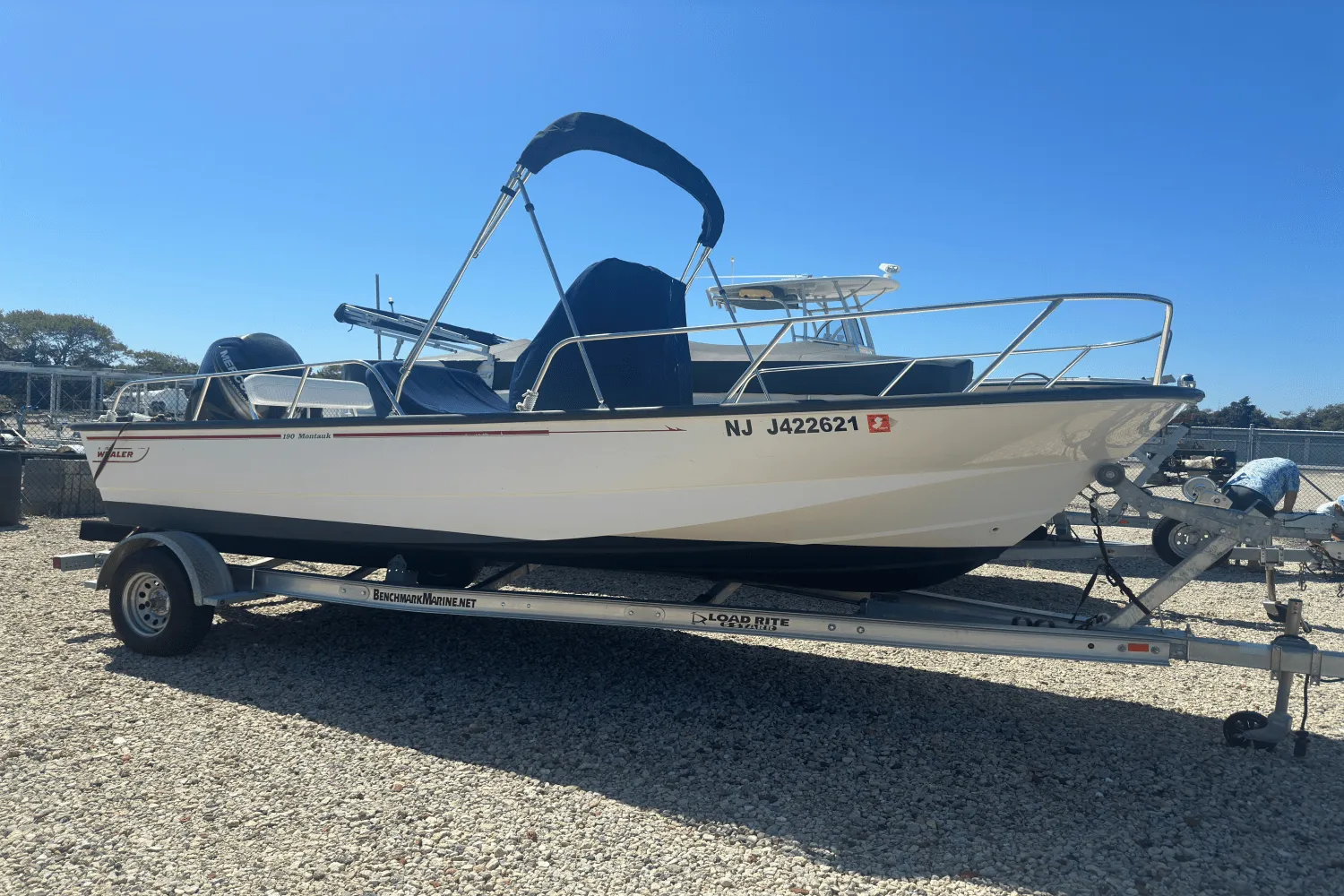 2017 Boston Whaler 190 MONTAUK Image Thumbnail #0