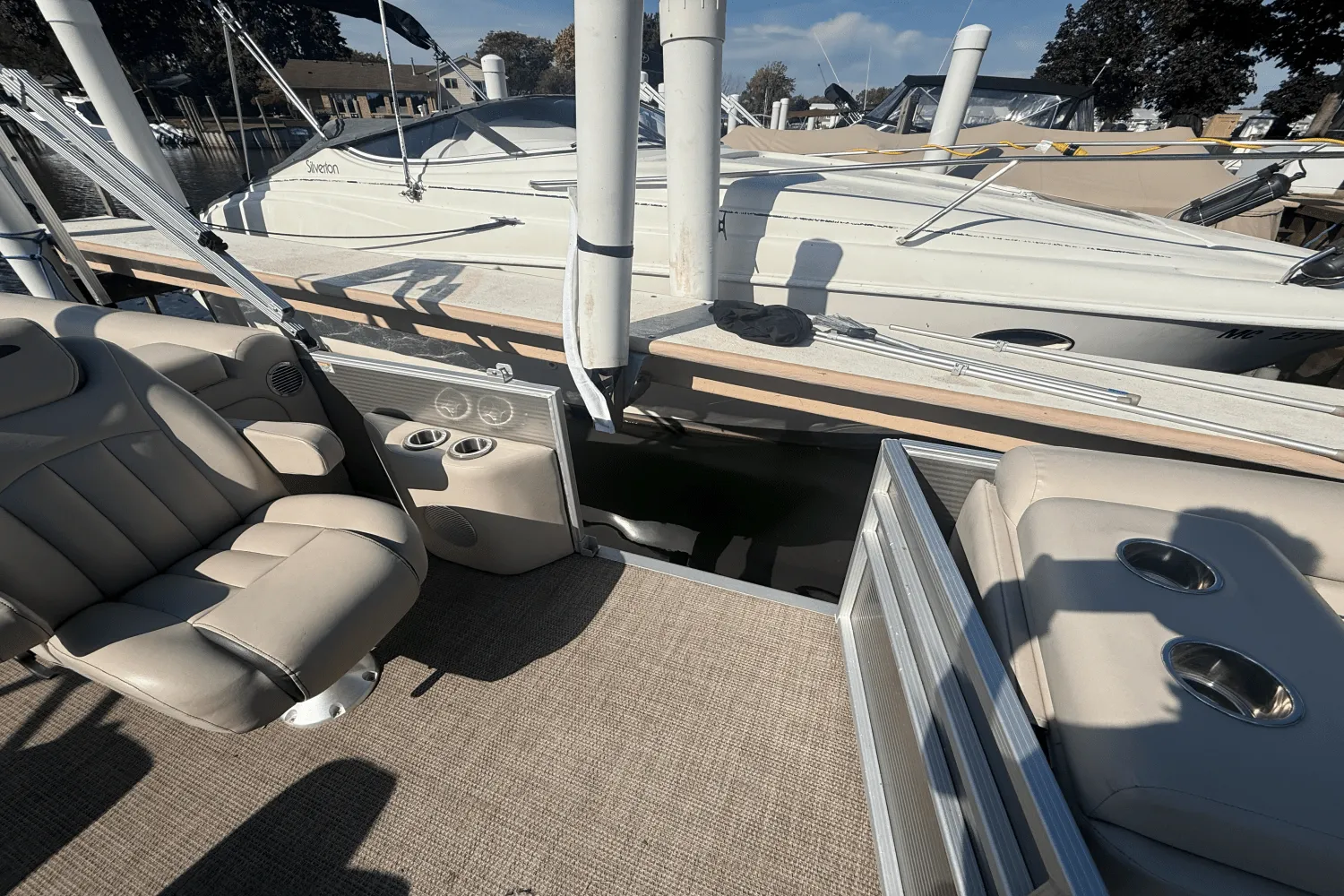 2019 Bennington S22 TRITOON Image Thumbnail #16