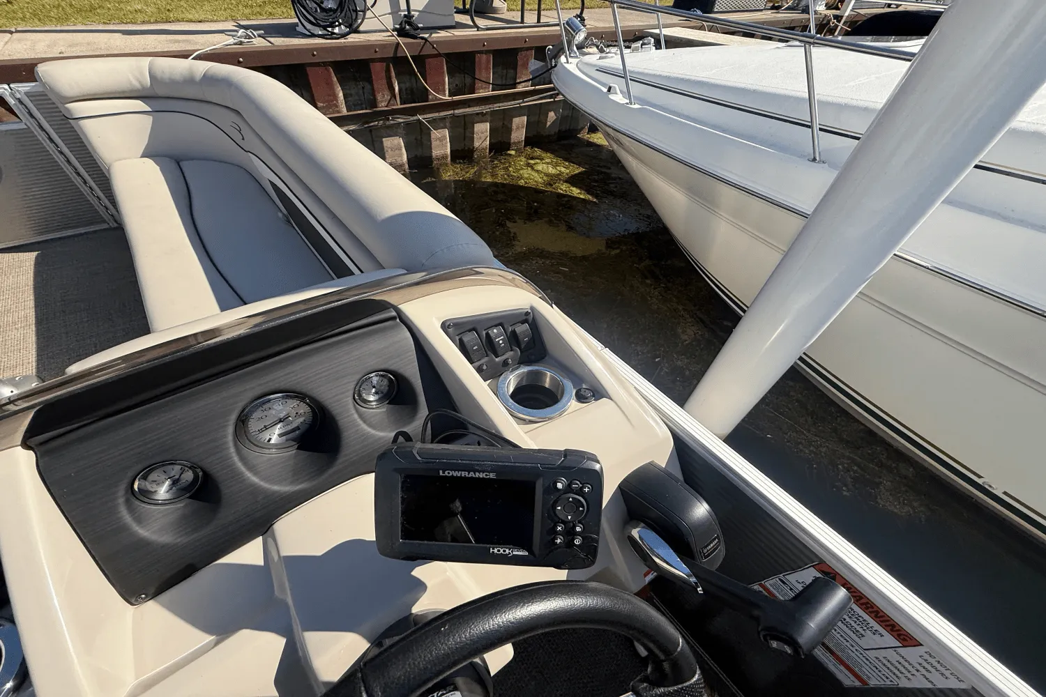2019 Bennington S22 TRITOON Image Thumbnail #12