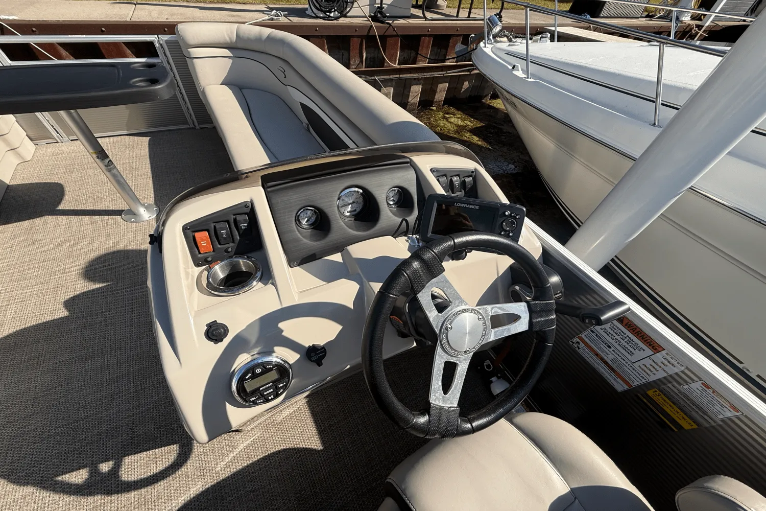 2019 Bennington S22 TRITOON Image Thumbnail #14