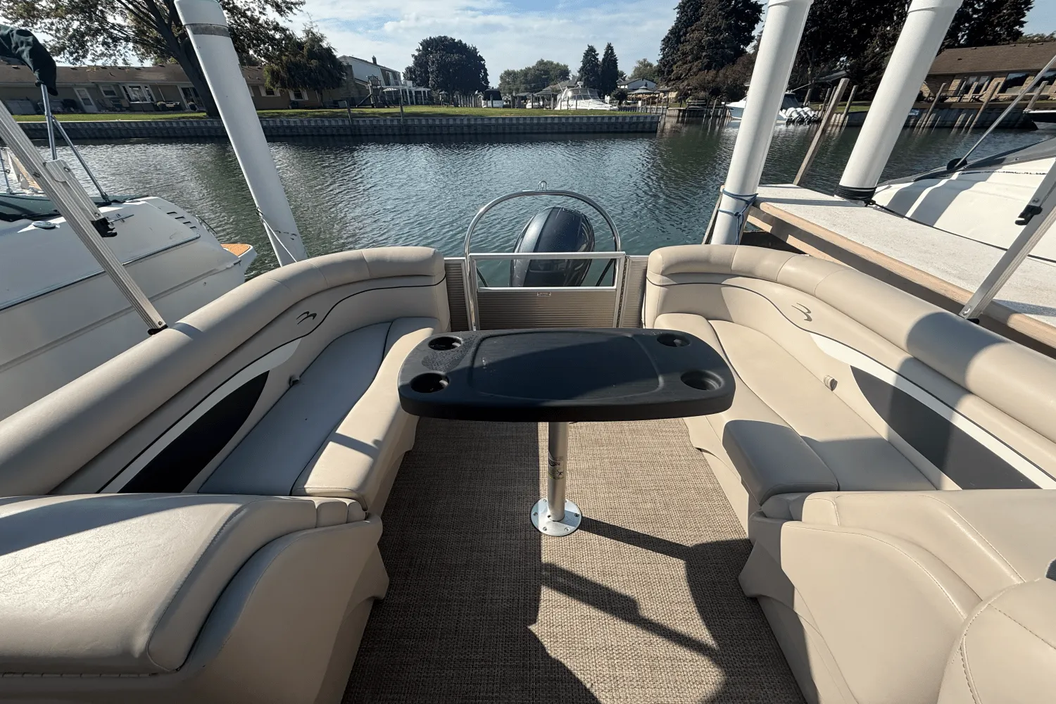 2019 Bennington S22 TRITOON Image Thumbnail #6