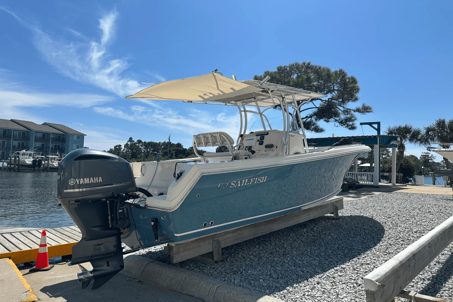 2015 Sailfish 24CC Image Thumbnail #2