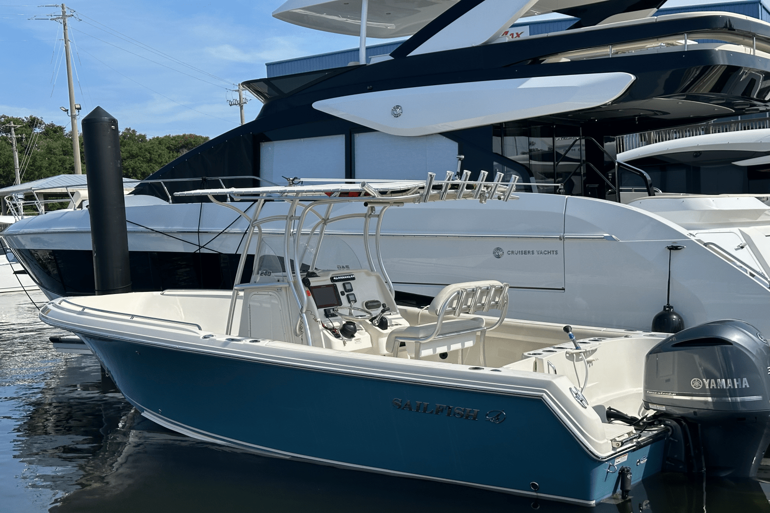 2015 Sailfish 24CC Image Thumbnail #8