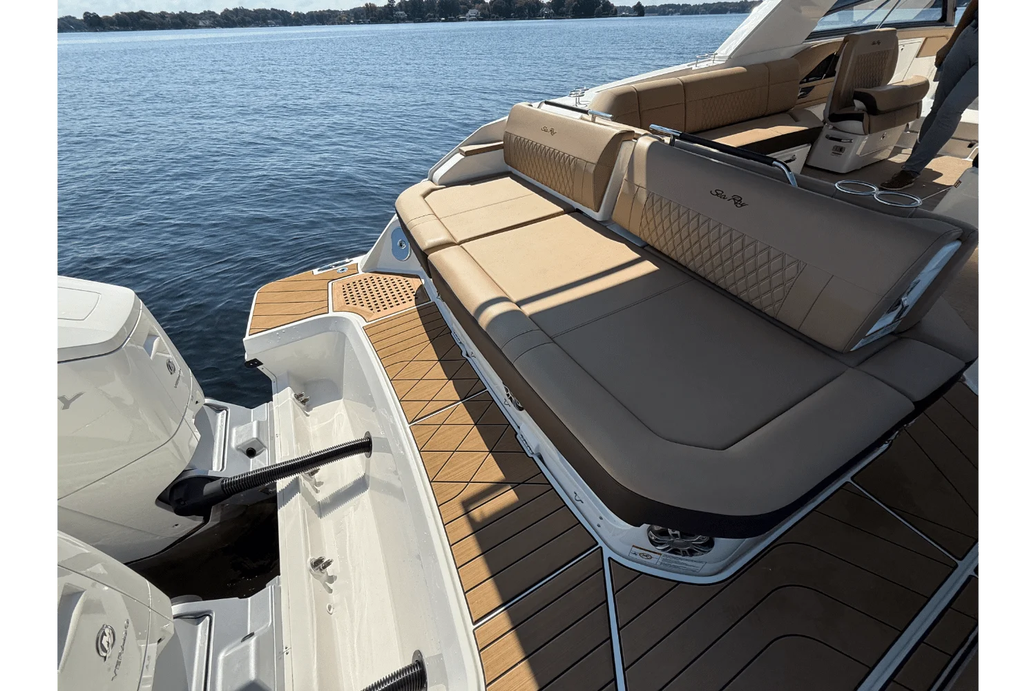 2025 Sea Ray 400 SLX OUTBOARD Image Thumbnail #10