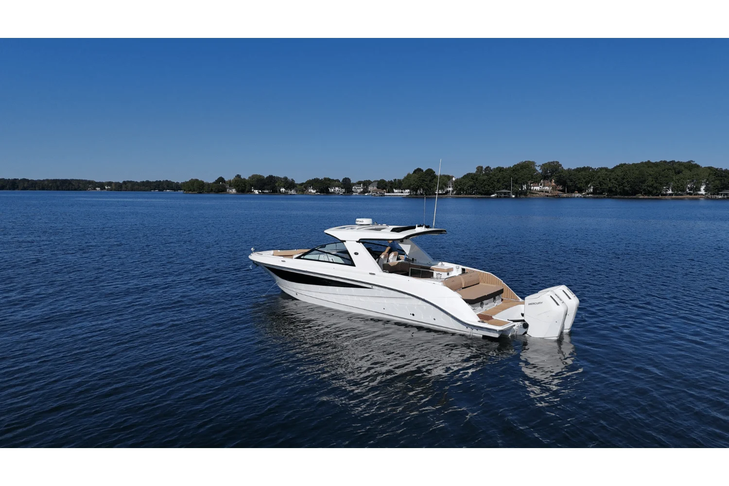 2025 Sea Ray 400 SLX OUTBOARD Image Thumbnail #4