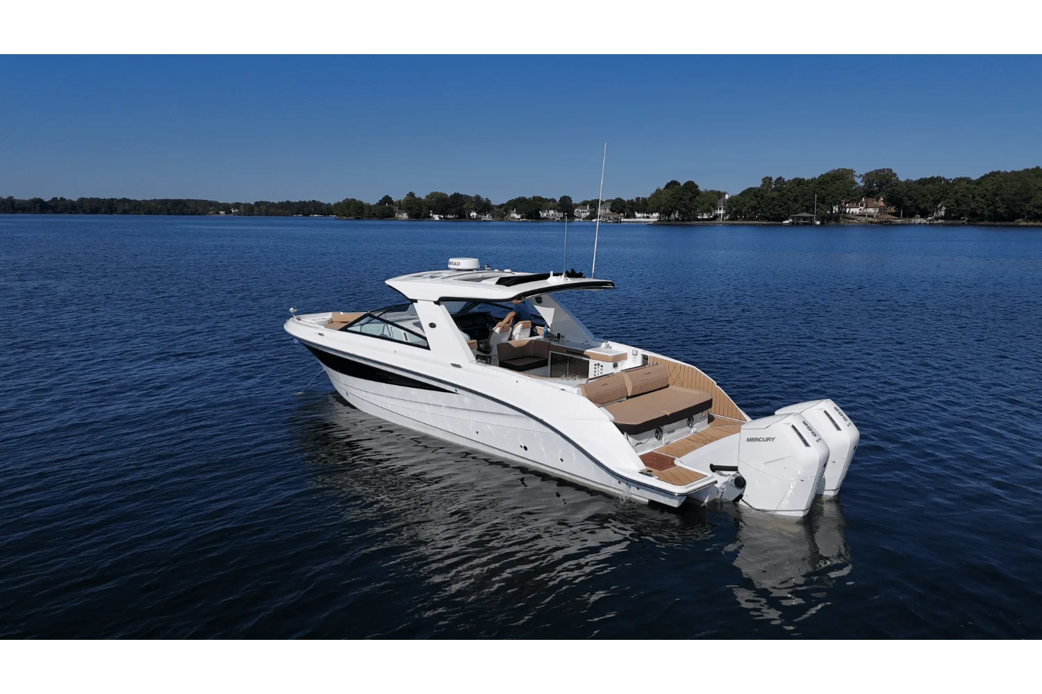 2025 Sea Ray 400 SLX OUTBOARD Image Thumbnail #5