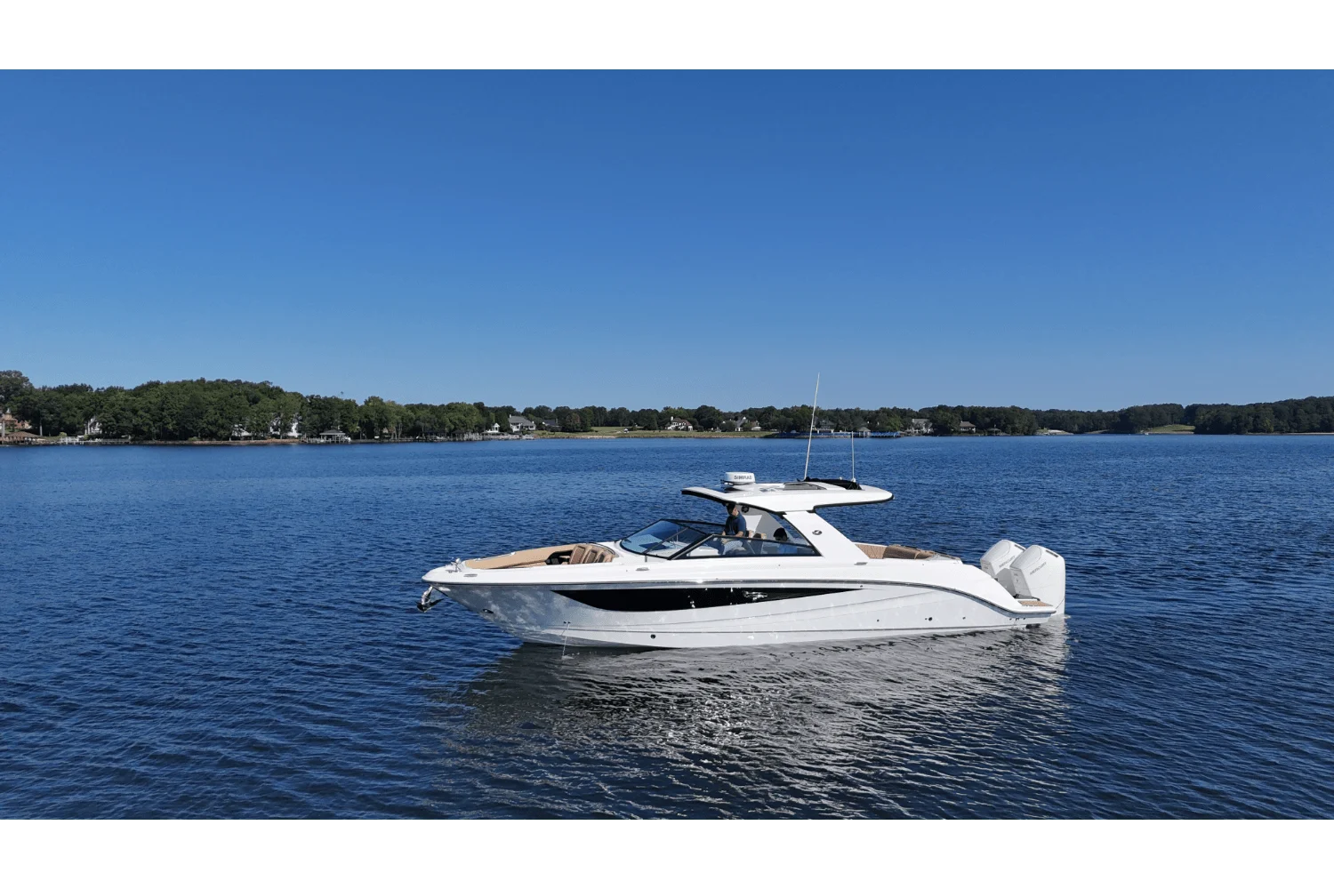 2025 Sea Ray 400 SLX OUTBOARD Image Thumbnail #3