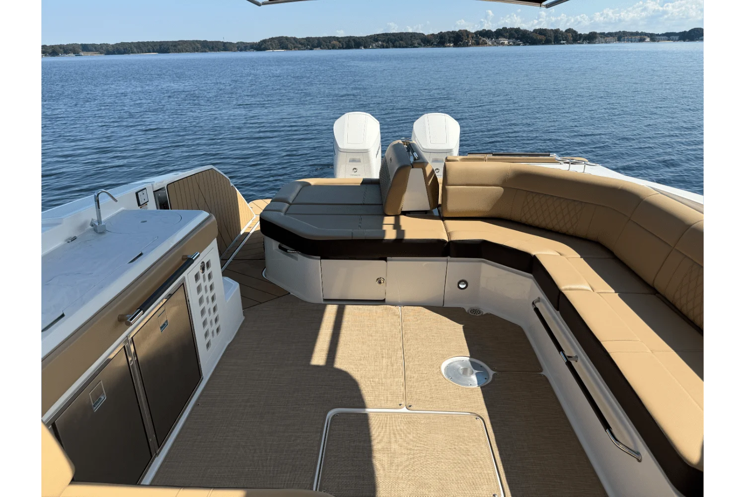 2025 Sea Ray 400 SLX OUTBOARD Image Thumbnail #12