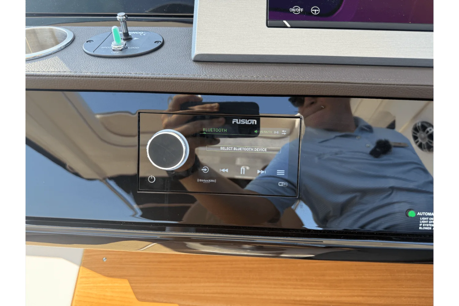 2025 Sea Ray 400 SLX OUTBOARD Image Thumbnail #27