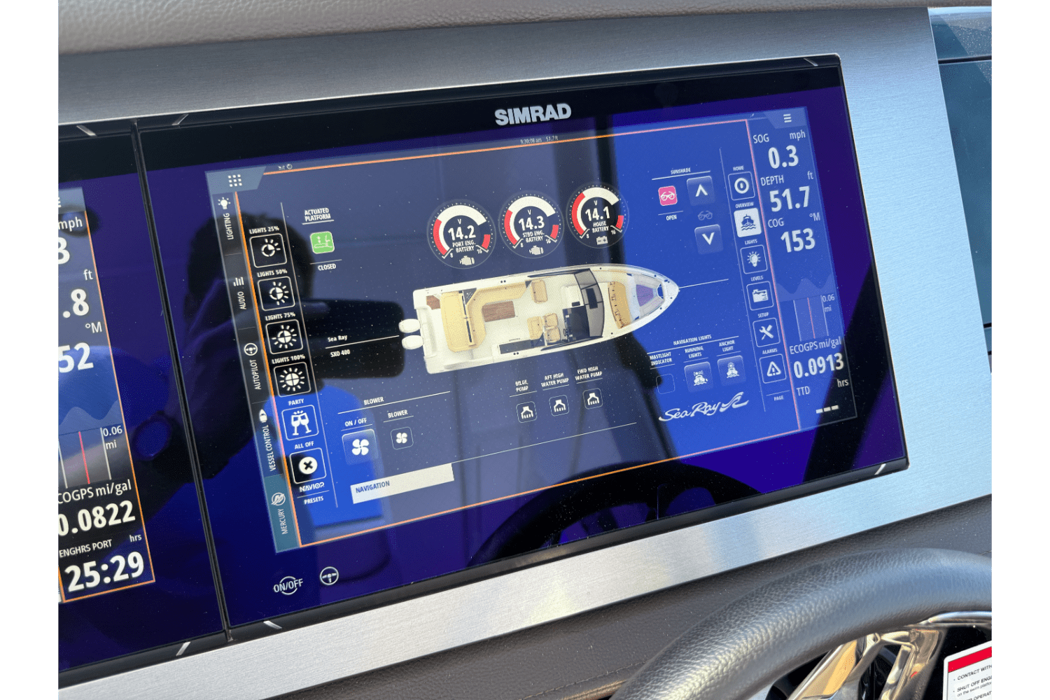 2025 Sea Ray 400 SLX OUTBOARD Image Thumbnail #24