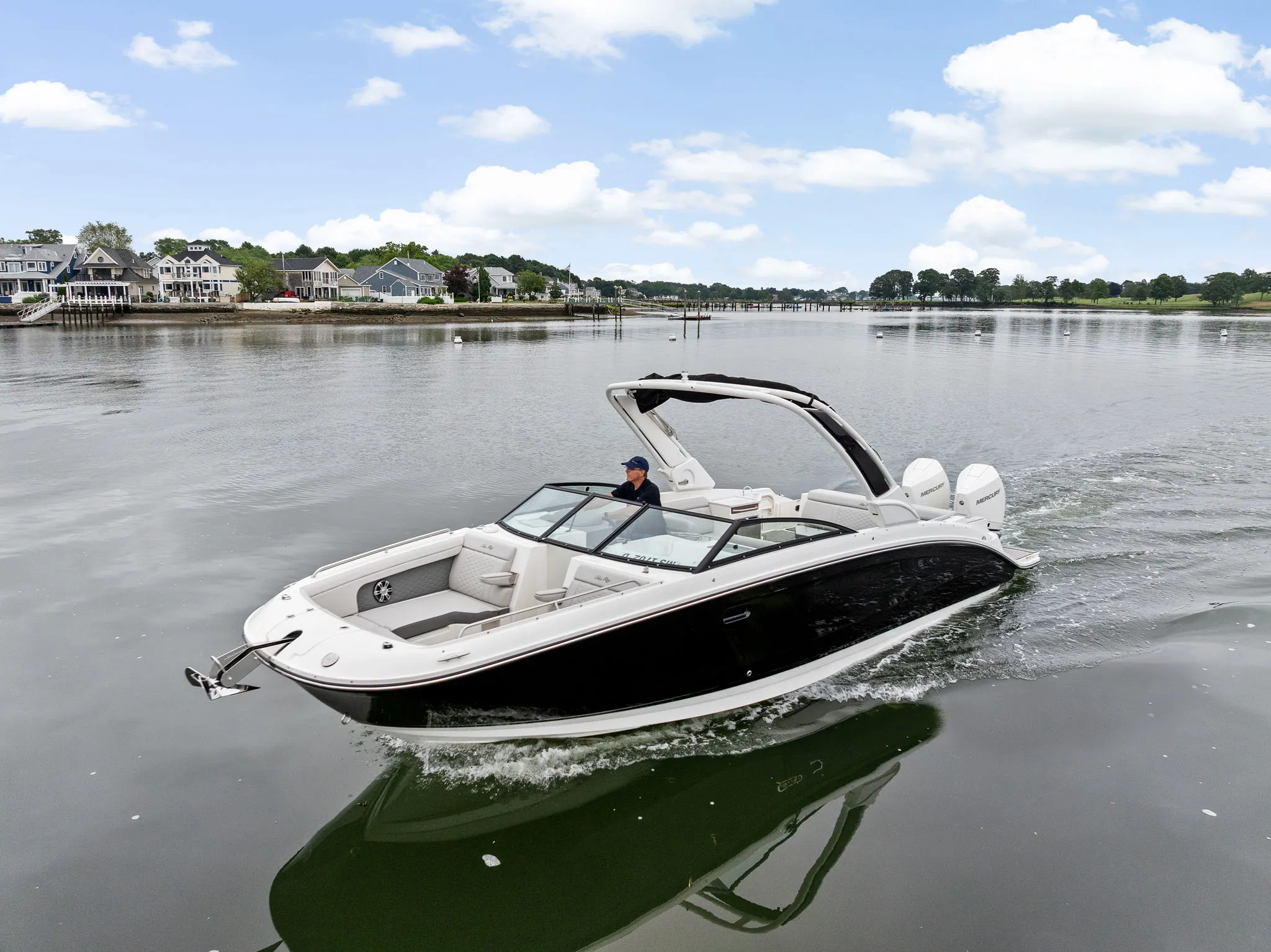 2026 Sea Ray SDX 290 Outboard Image Thumbnail #0