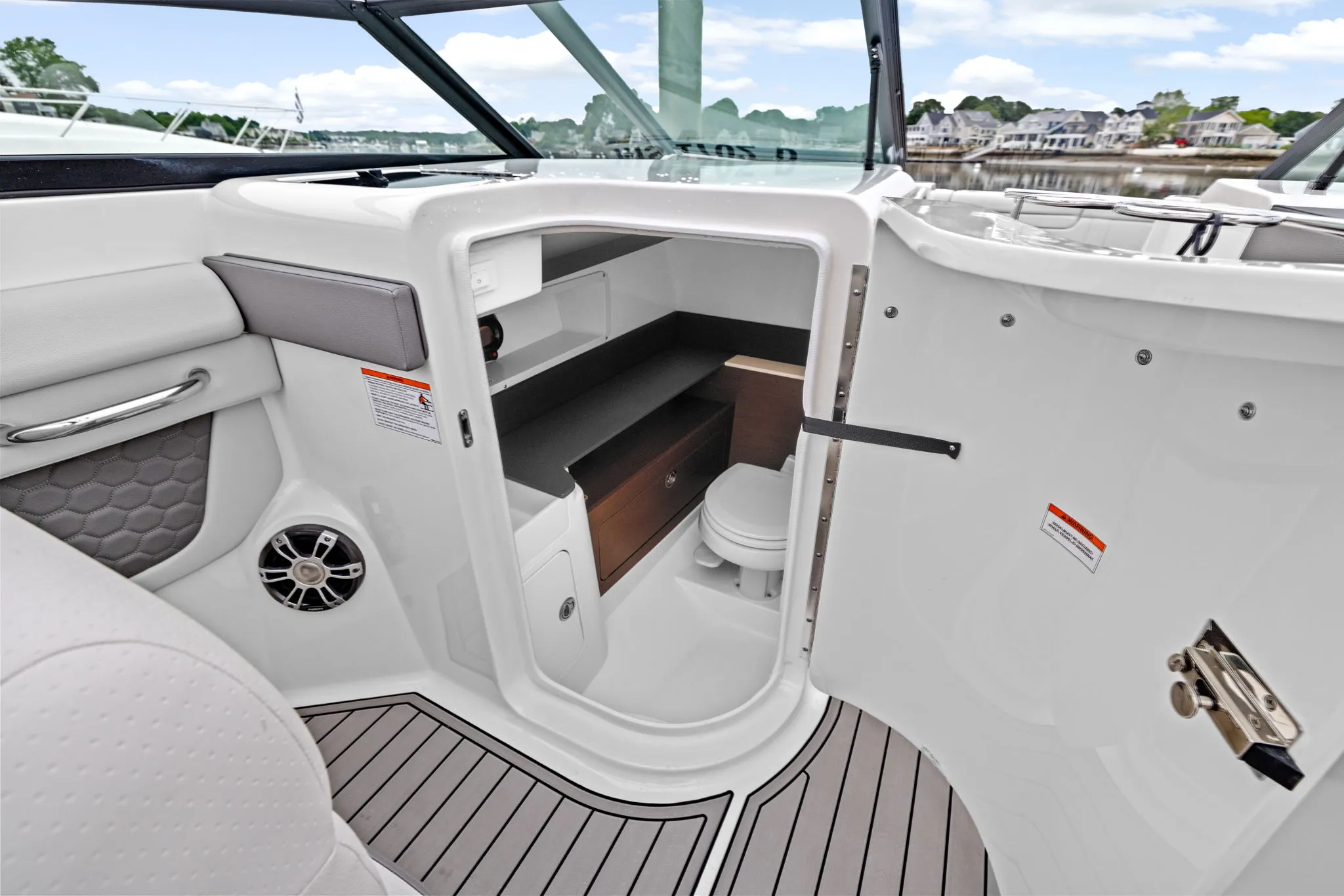 2026 Sea Ray SDX 290 Outboard Image Thumbnail #22