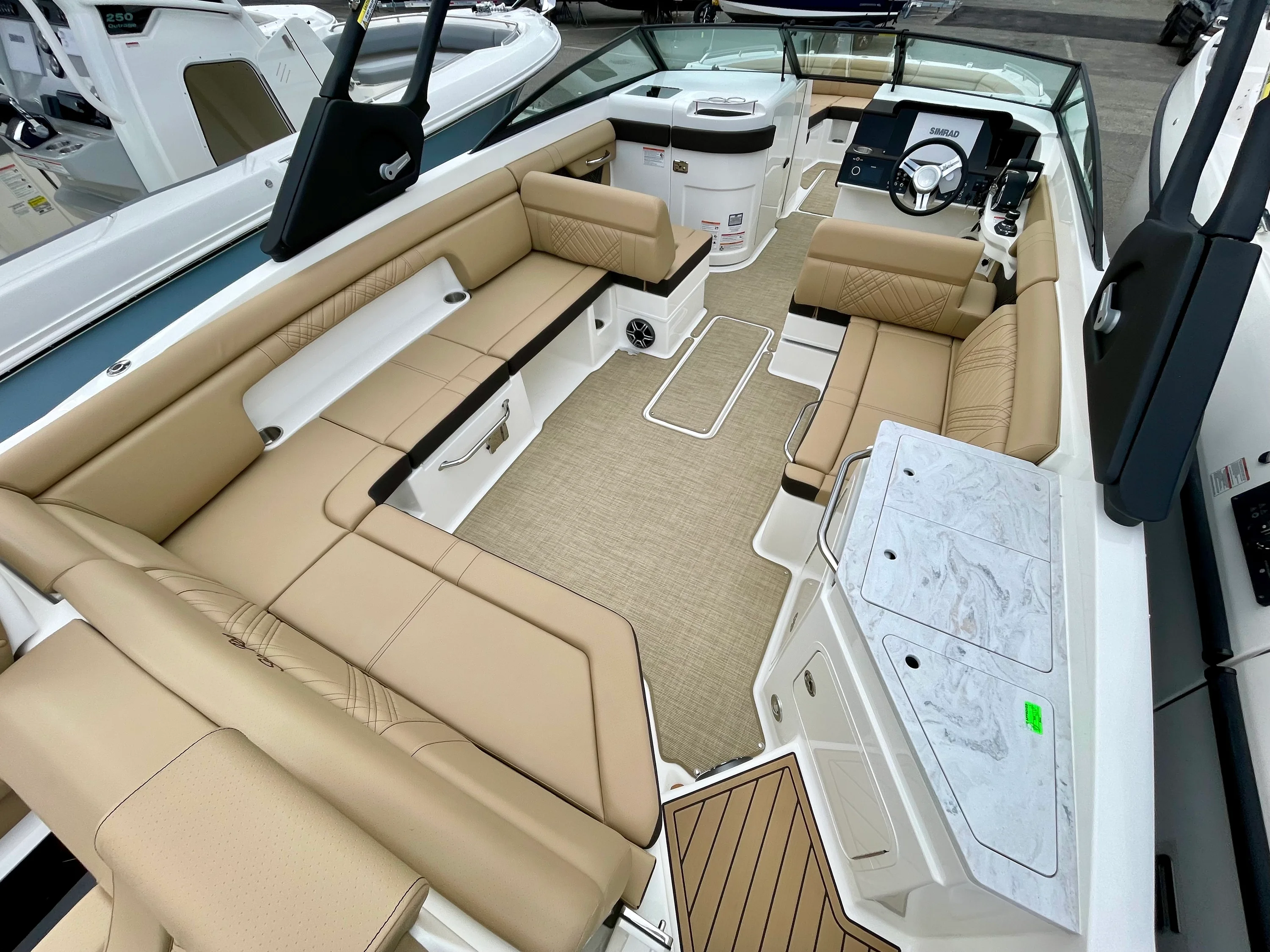 2026 Sea Ray SDX 290 Outboard Image Thumbnail #3