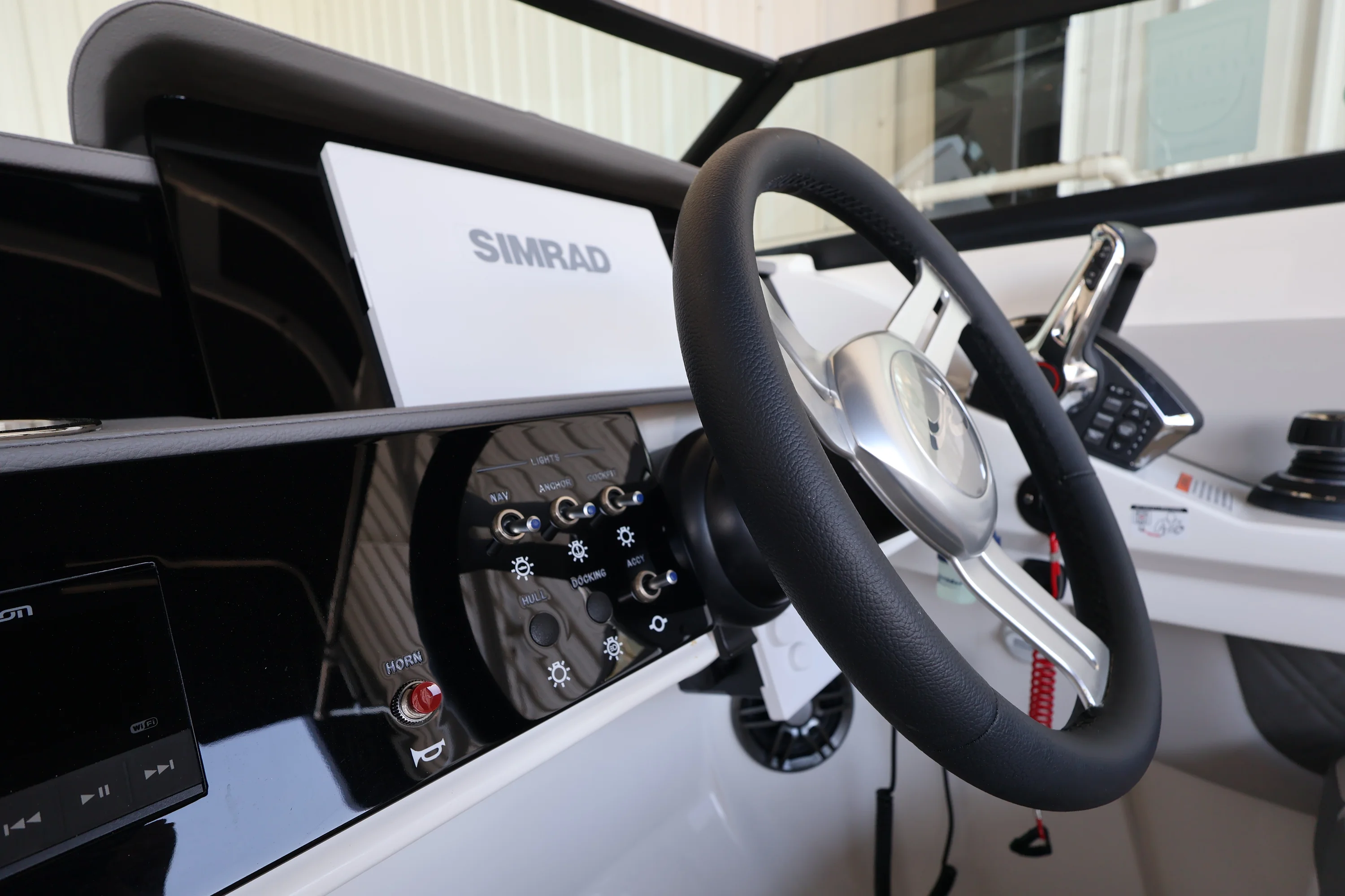 2026 Sea Ray SDX 290 Outboard Image Thumbnail #24