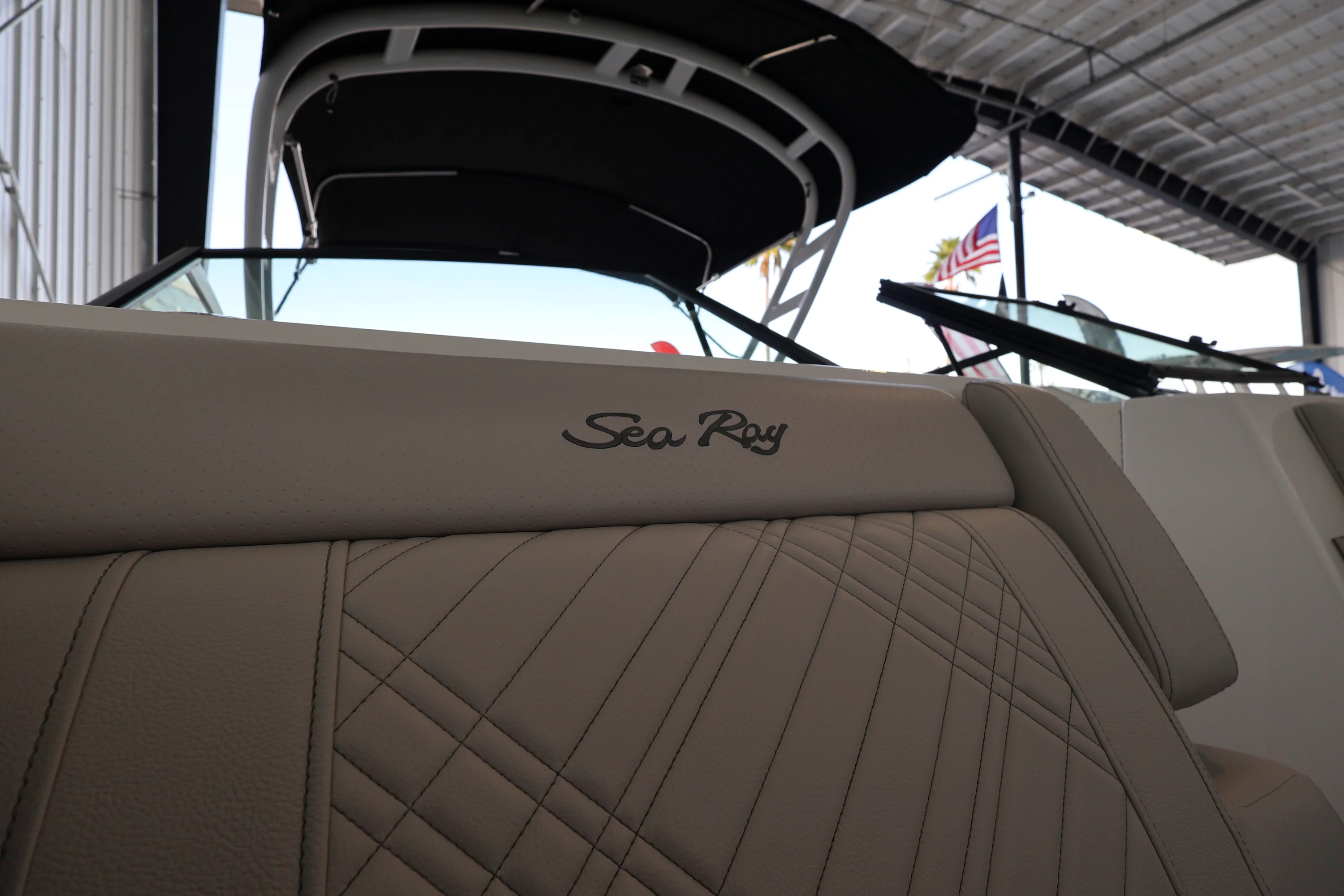 2026 Sea Ray SDX 290 Outboard Image Thumbnail #32
