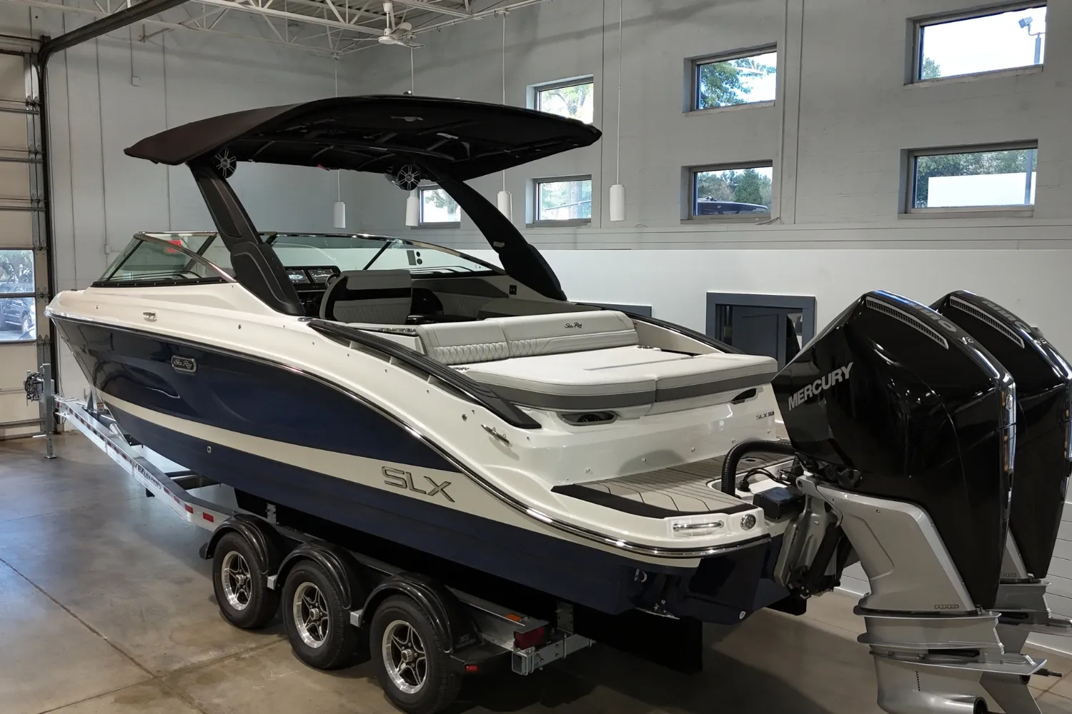 2026 Sea Ray SLX 280 Outboard Image Thumbnail #5
