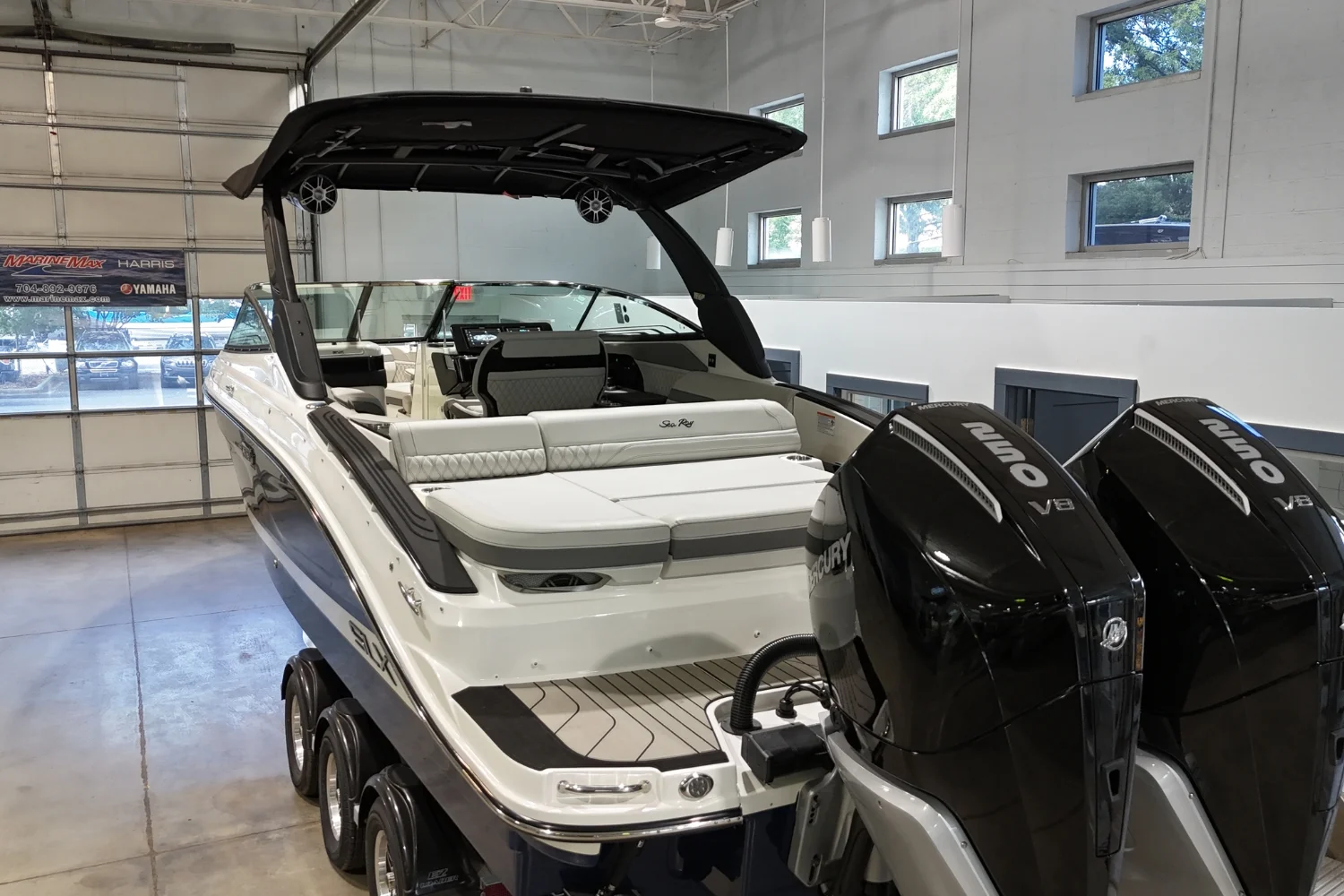 2026 Sea Ray SLX 280 Outboard Image Thumbnail #7