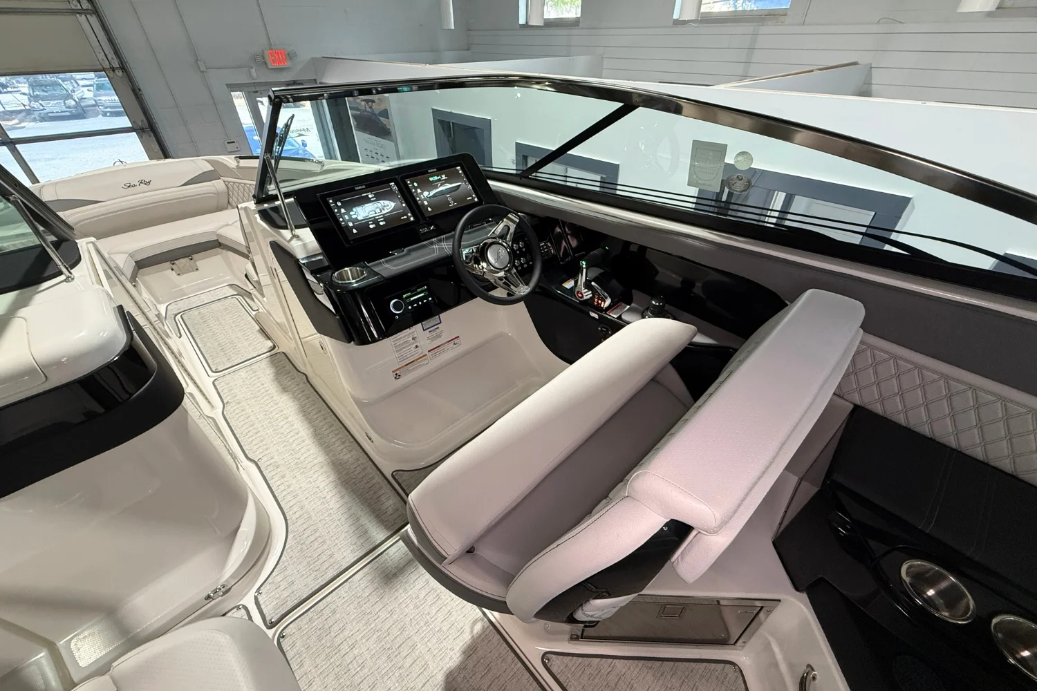 2026 Sea Ray SLX 280 Outboard Image Thumbnail #15