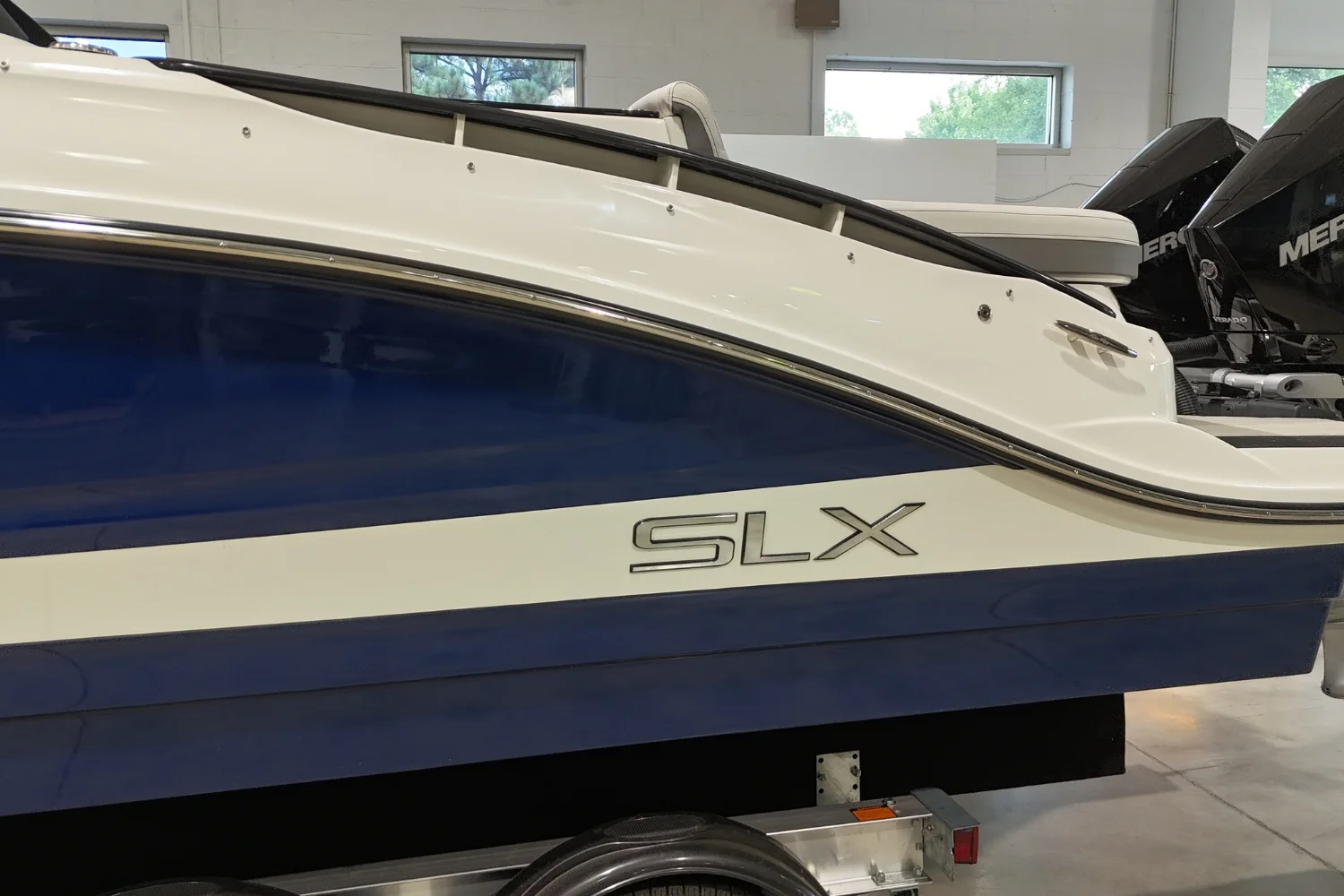 2026 Sea Ray SLX 280 Outboard Image Thumbnail #3