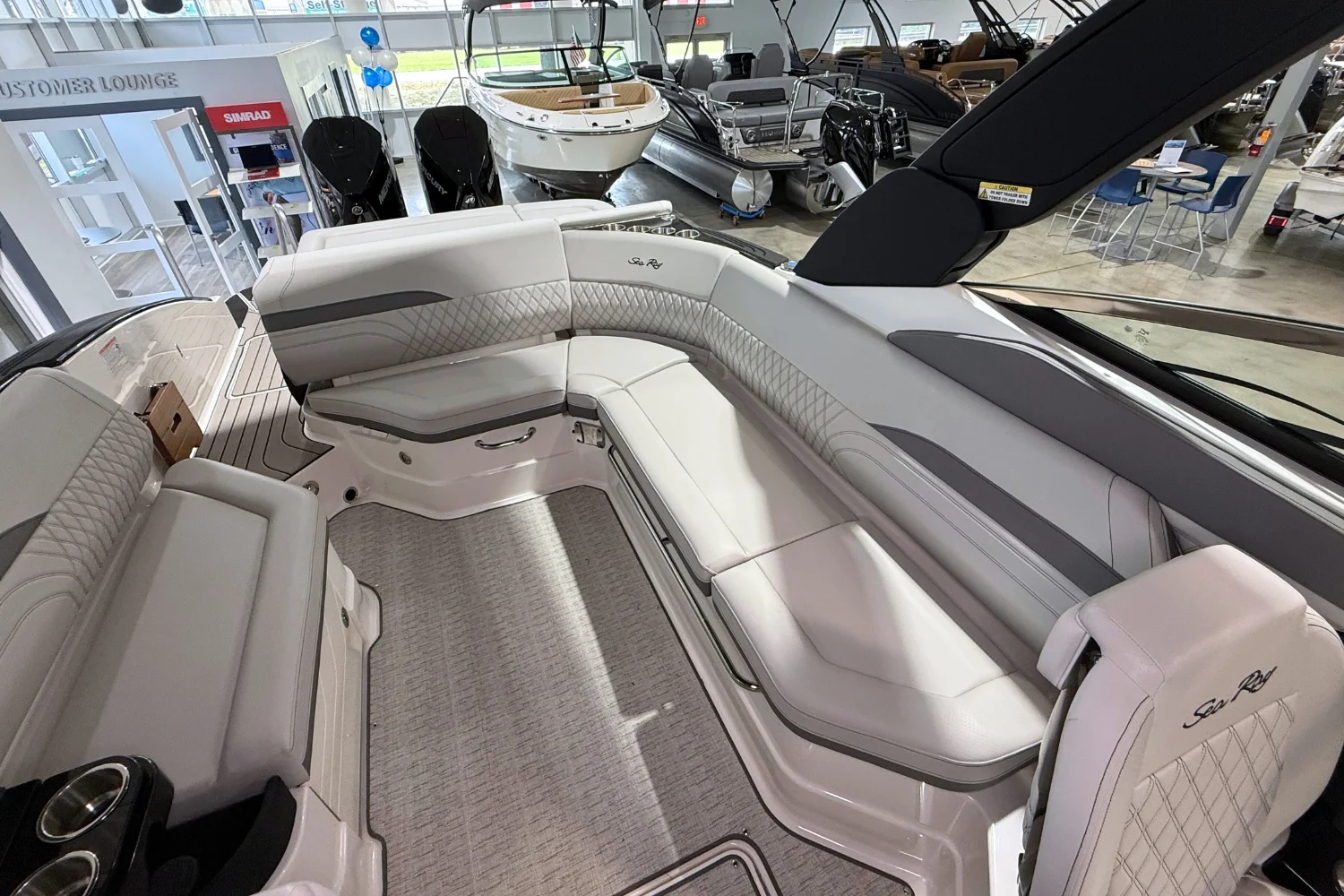 2026 Sea Ray SLX 280 Outboard Image Thumbnail #11