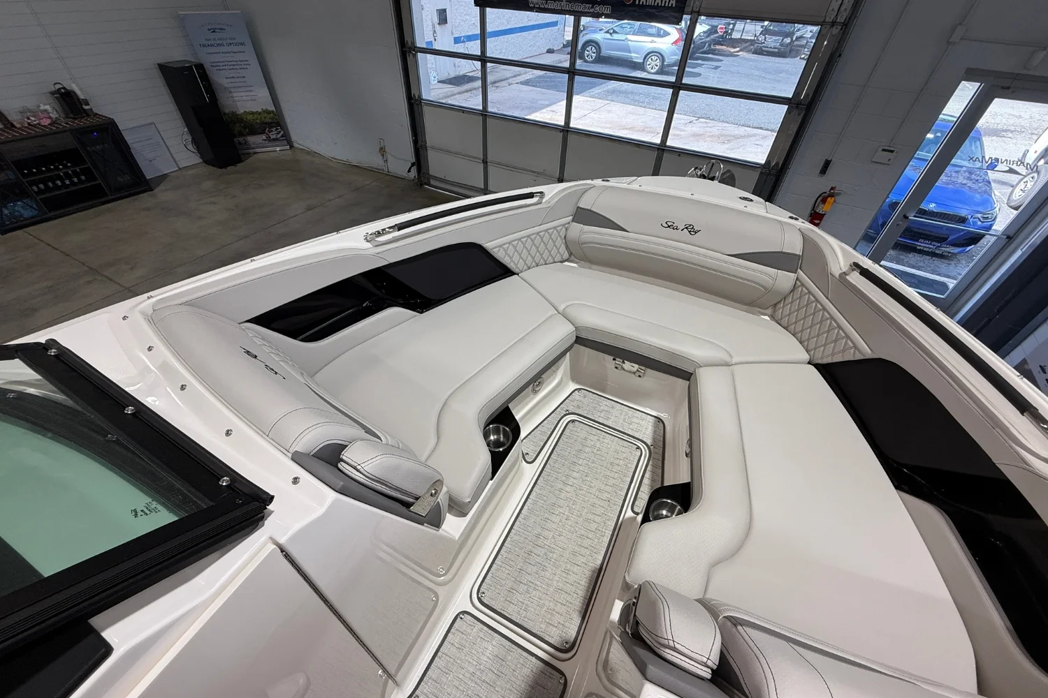 2026 Sea Ray SLX 280 Outboard Image Thumbnail #28