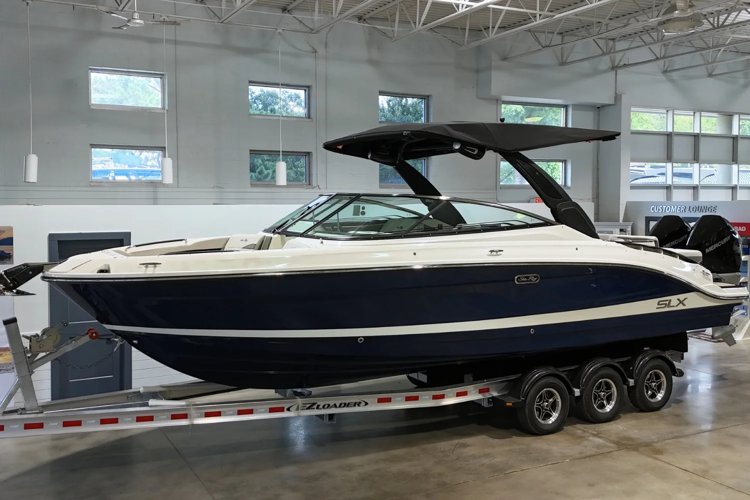 2026 Sea Ray SLX 280 Outboard Image Thumbnail #1