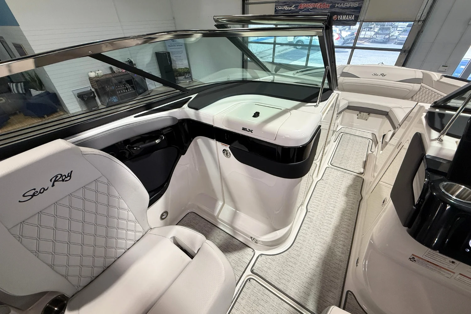 2026 Sea Ray SLX 280 Outboard Image Thumbnail #21