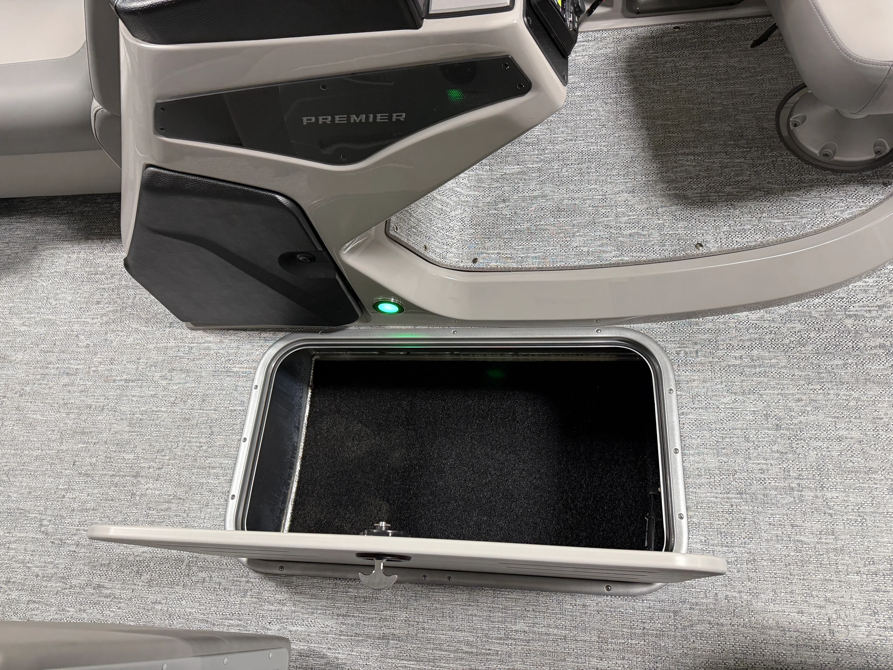 2026 Premier 210SUNSATION Image Thumbnail #36