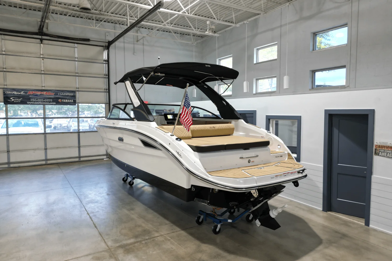 2026 Sea Ray SDX 250 Image Thumbnail #3