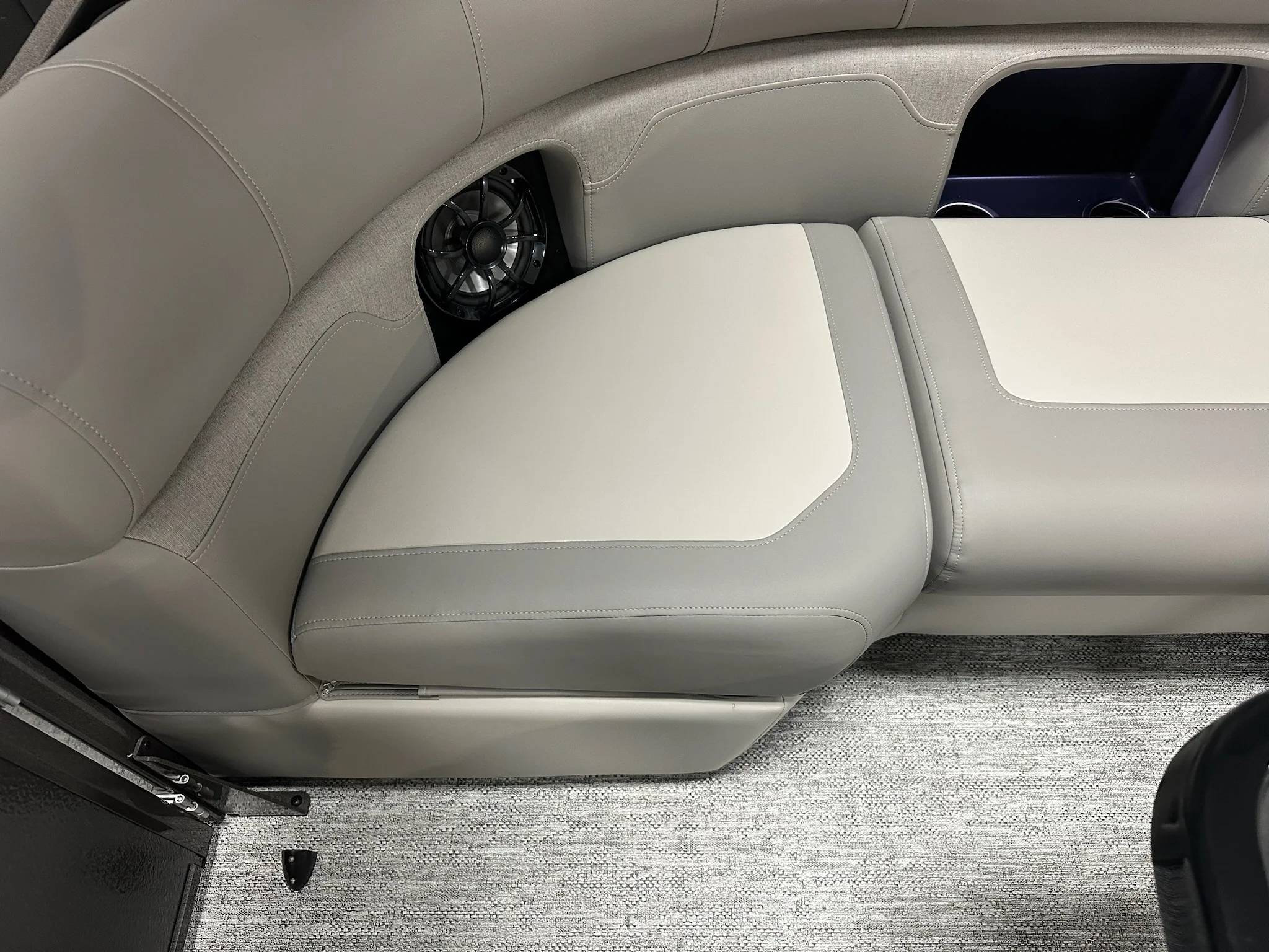 2026 Premier 210SUNSATION Image Thumbnail #17