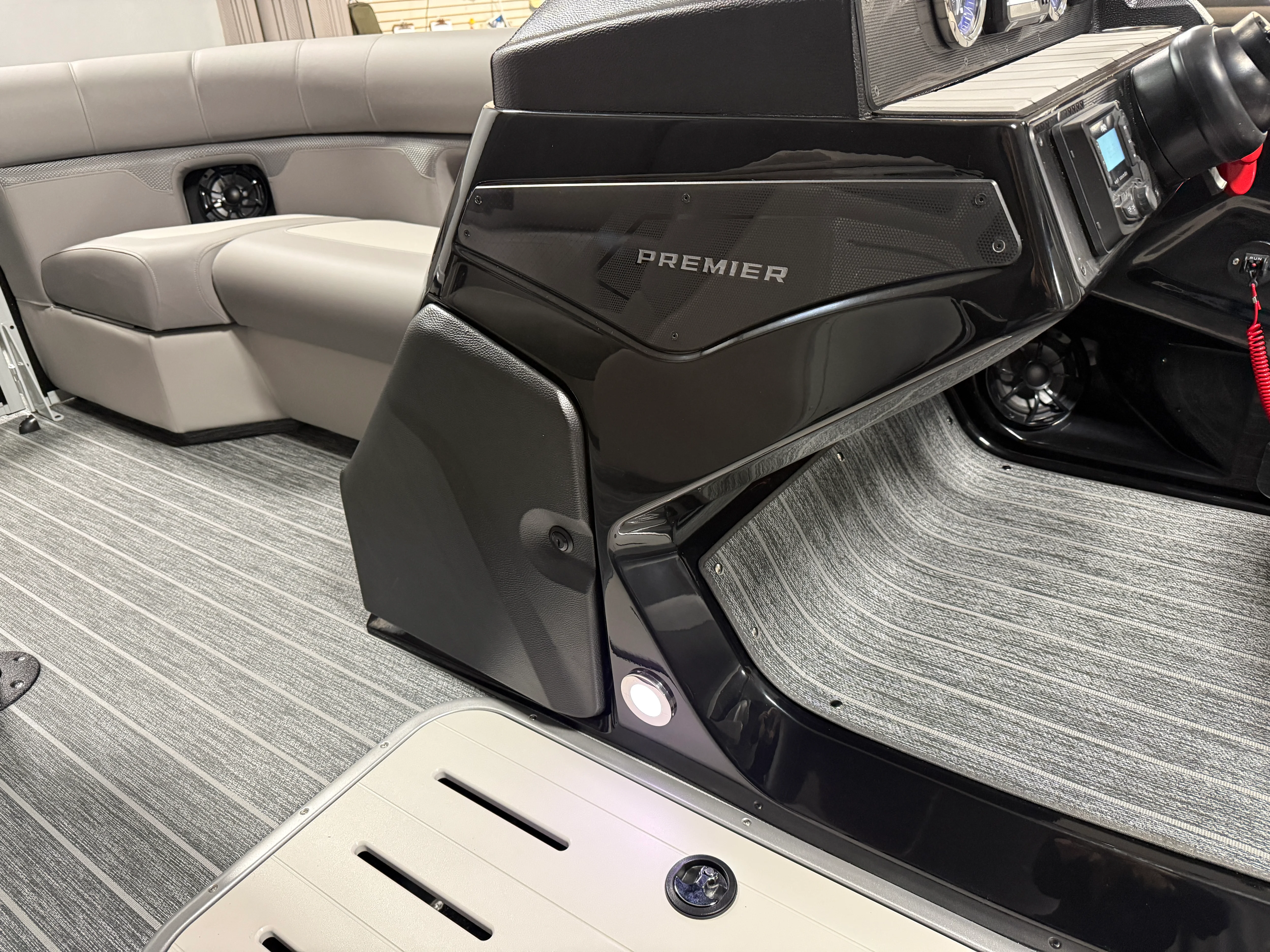 2026 Premier 210SUNSATION Image Thumbnail #38